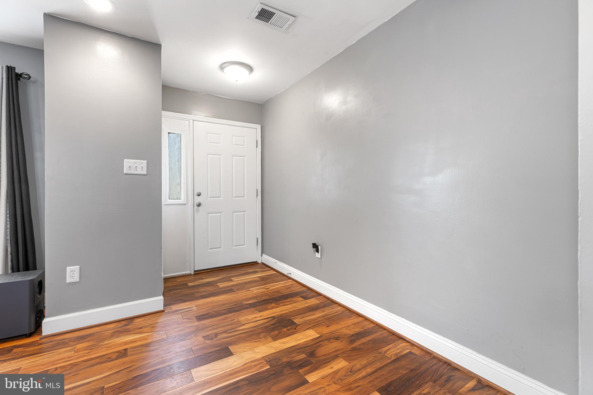 HUNTINGTON - Residential Lease