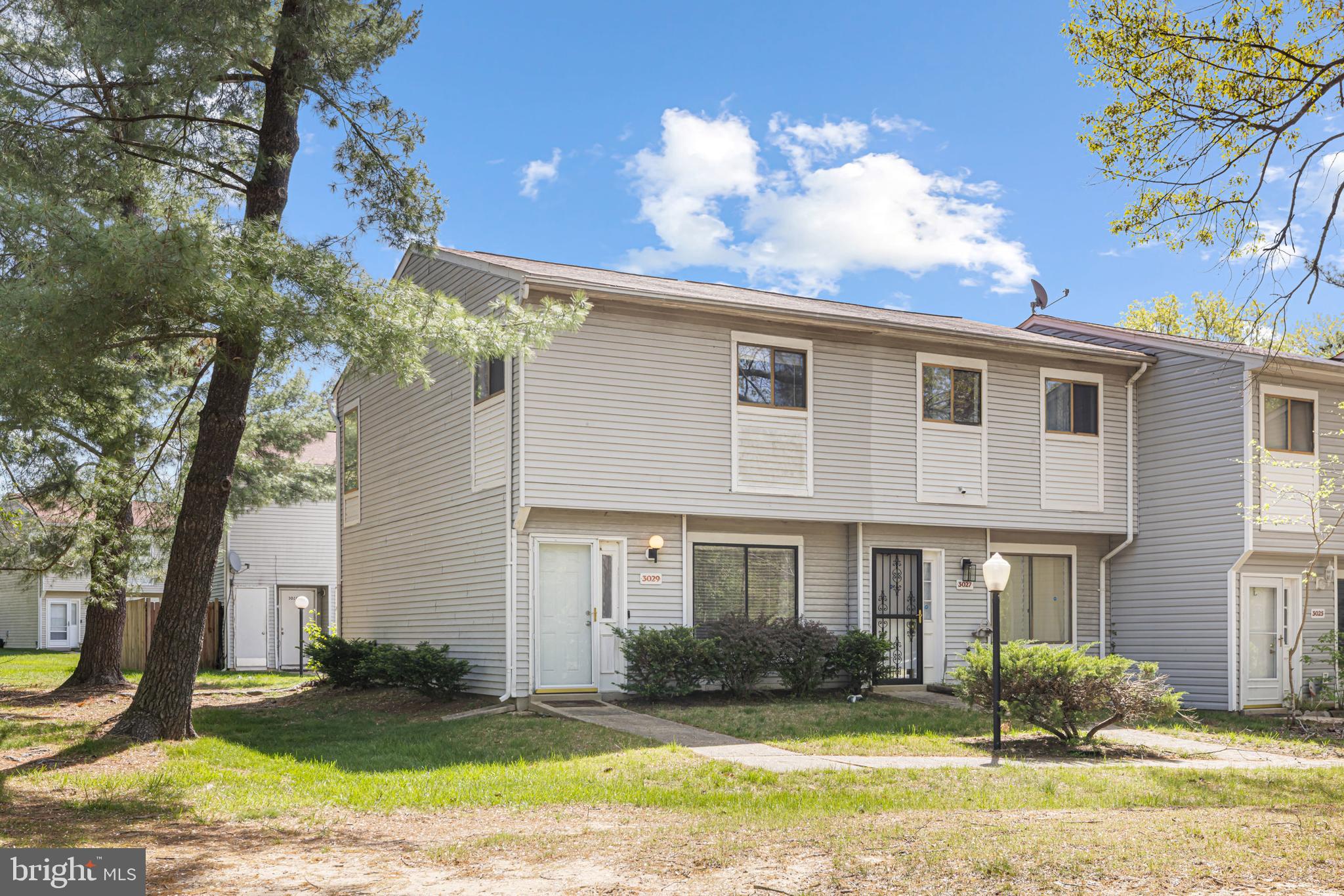 Welcome to this perfect end unit townhome in the Huntington Community that offers plenty of space and is move-in ready! Open concept living on the main level. Spacious living room with enough room for a dining room table and an open kitchen. Stainless steel appliancesces. Beautiful LVT flooring throughout the main level! Three good sized bedrooms and bathroom are located on the upper level. Very convenient and reserved parking directly out back. So many community amenities such as an outdoor pool, tennis/pickleball courts, tot lot, walking paths, and community center! Come see this beautiful home today.