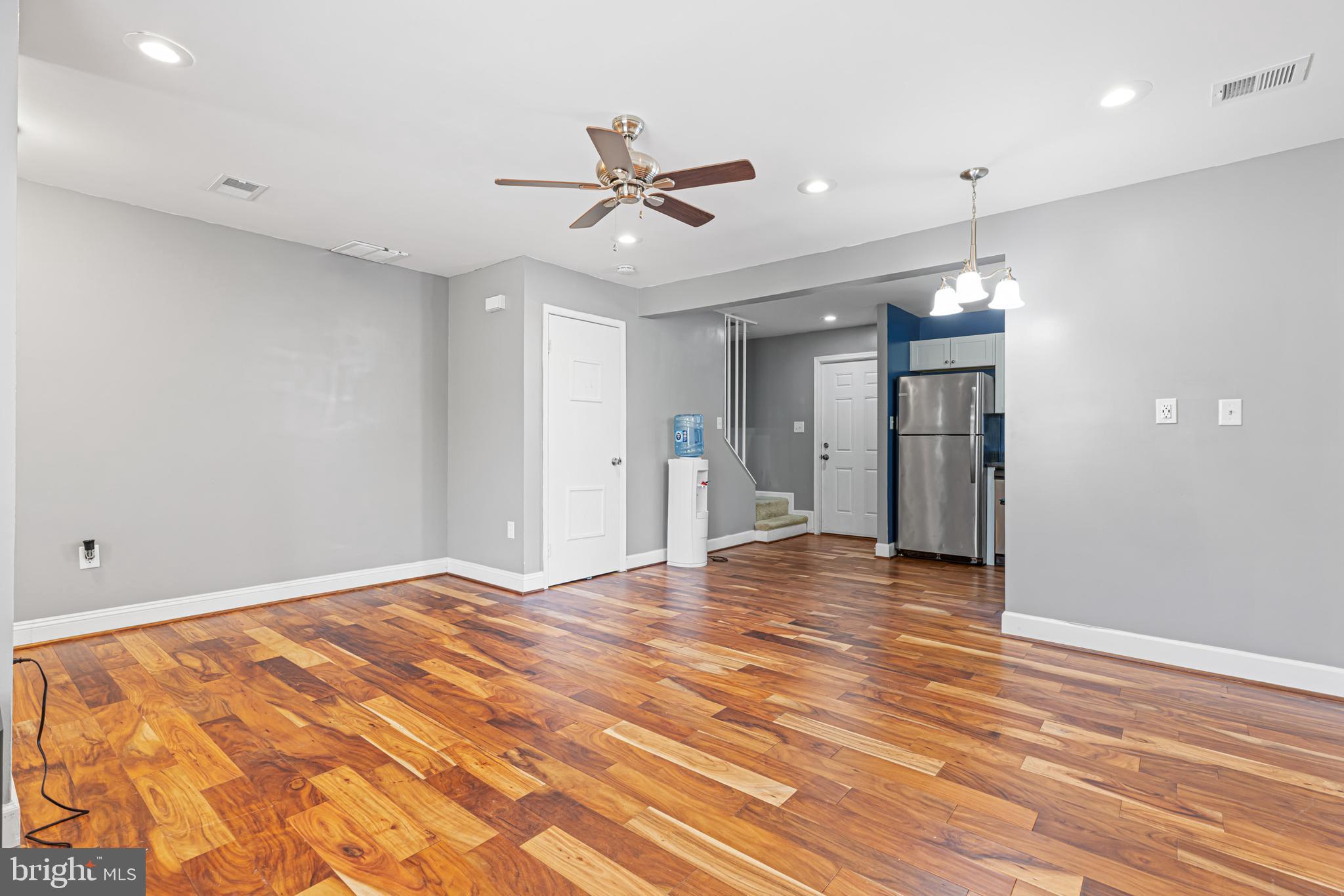 HUNTINGTON - Residential Lease