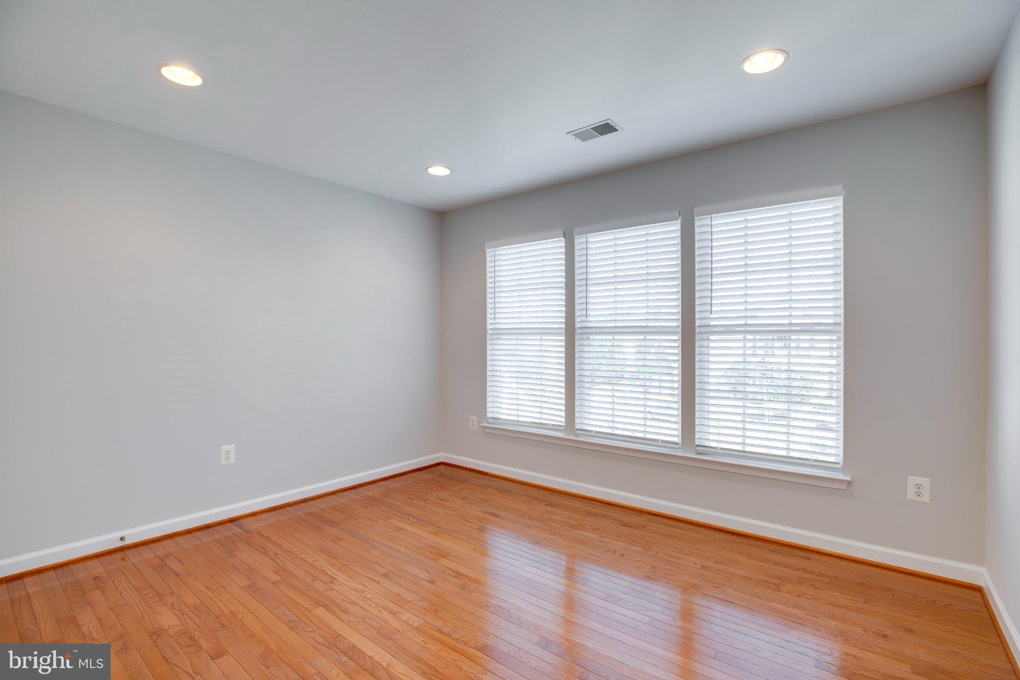 FAIRCREST SOUTH - Residential