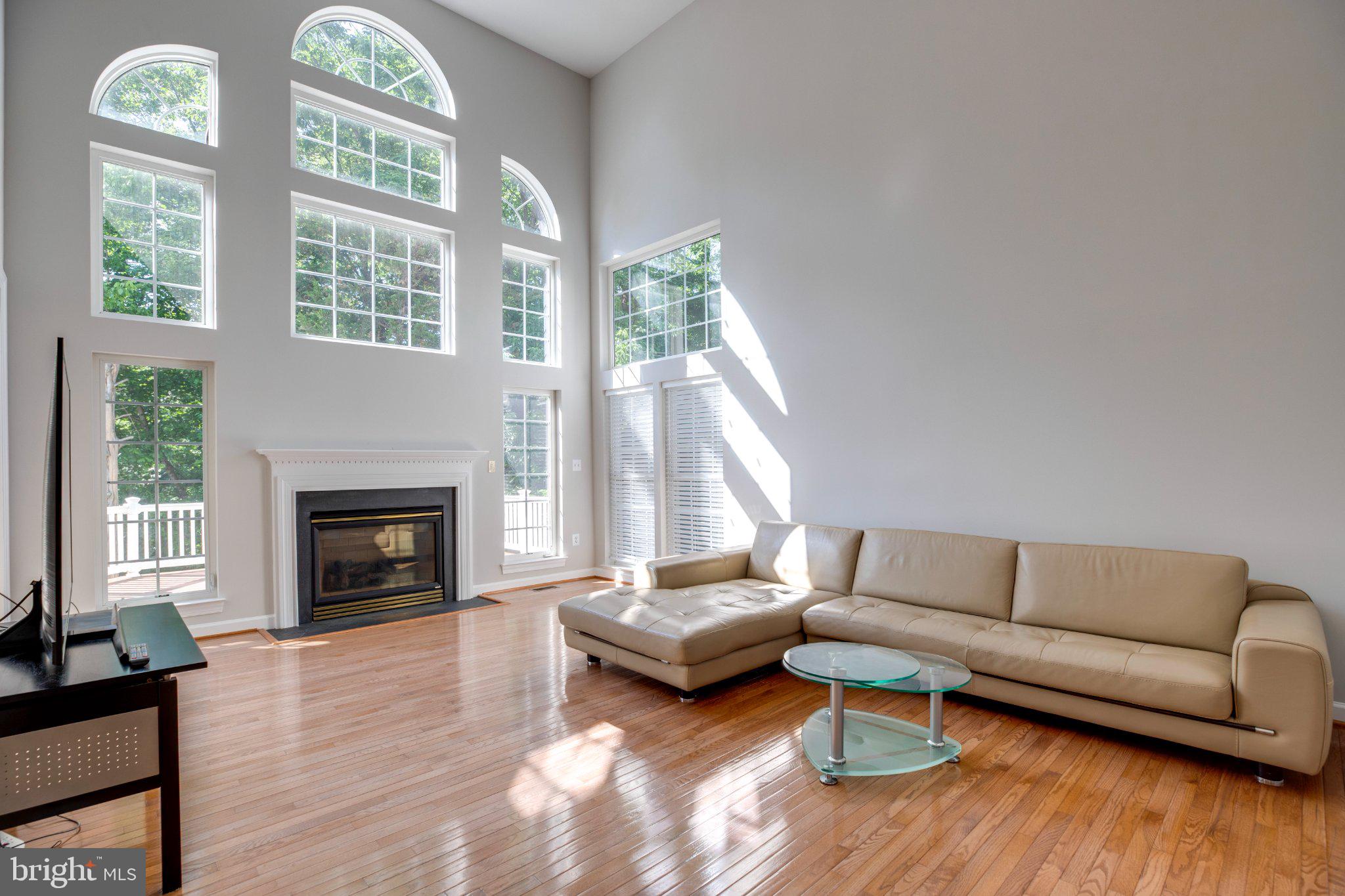 13515 LAMIUM LANE