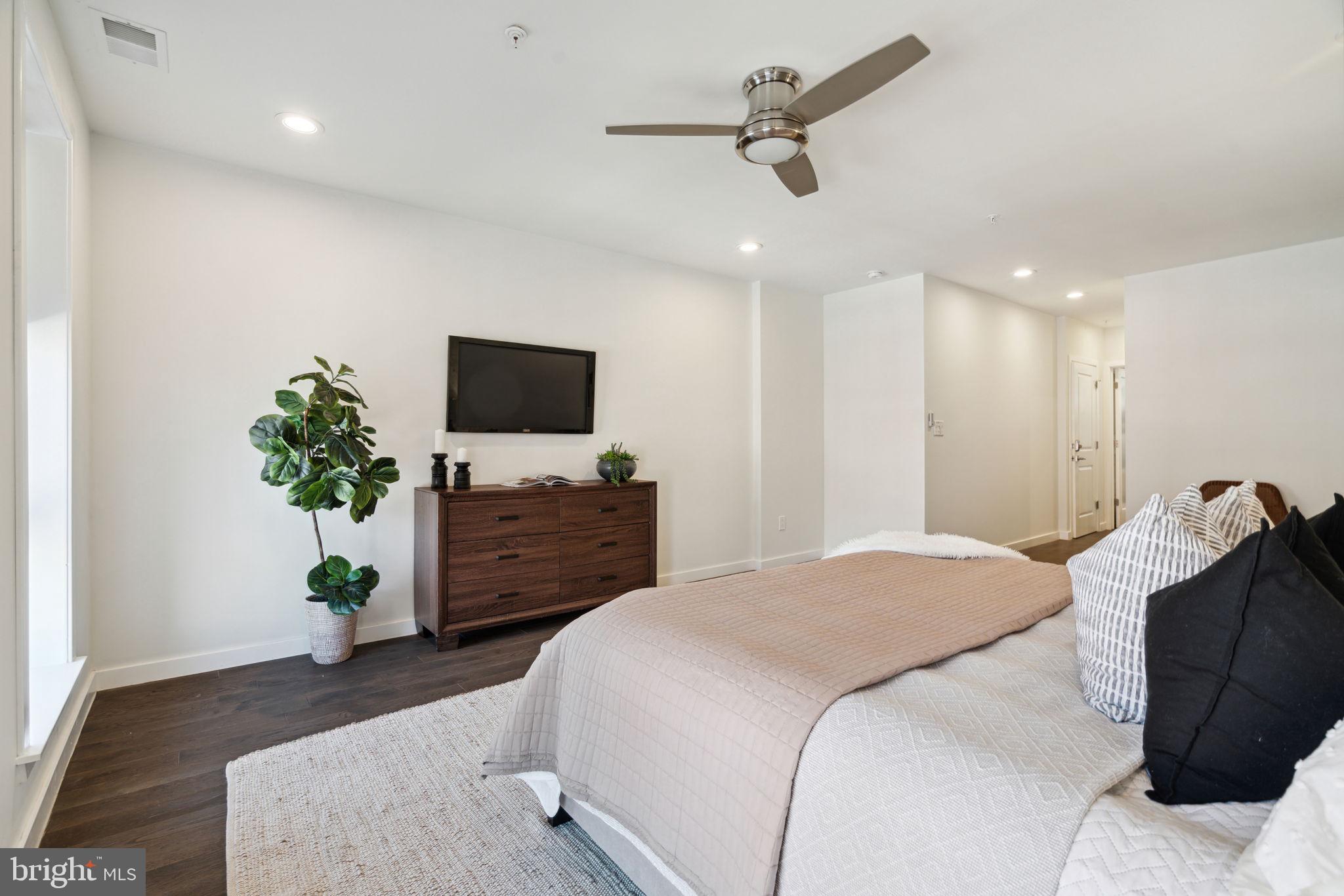 BELLA VISTA - Residential