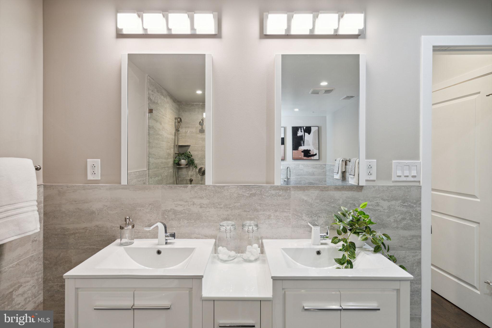 BELLA VISTA - Residential