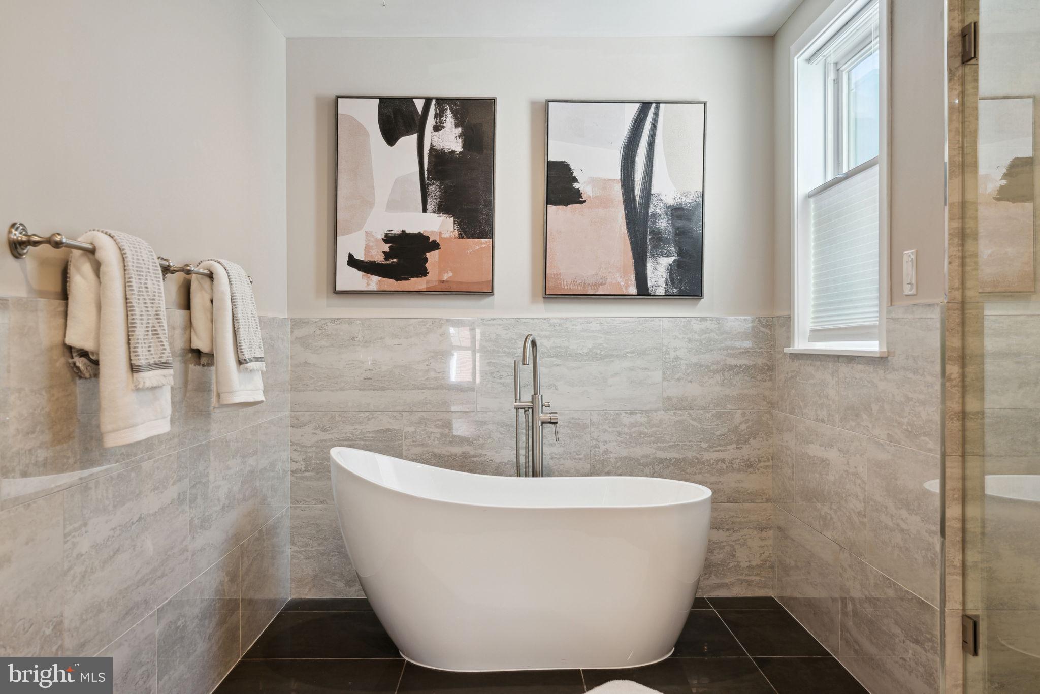 BELLA VISTA - Residential