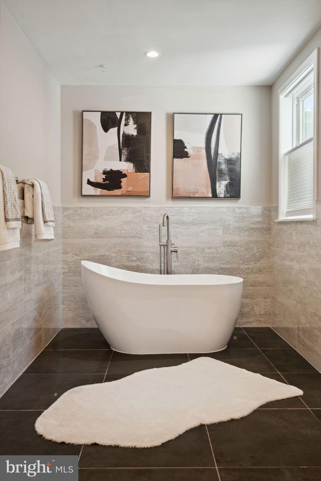 BELLA VISTA - Residential