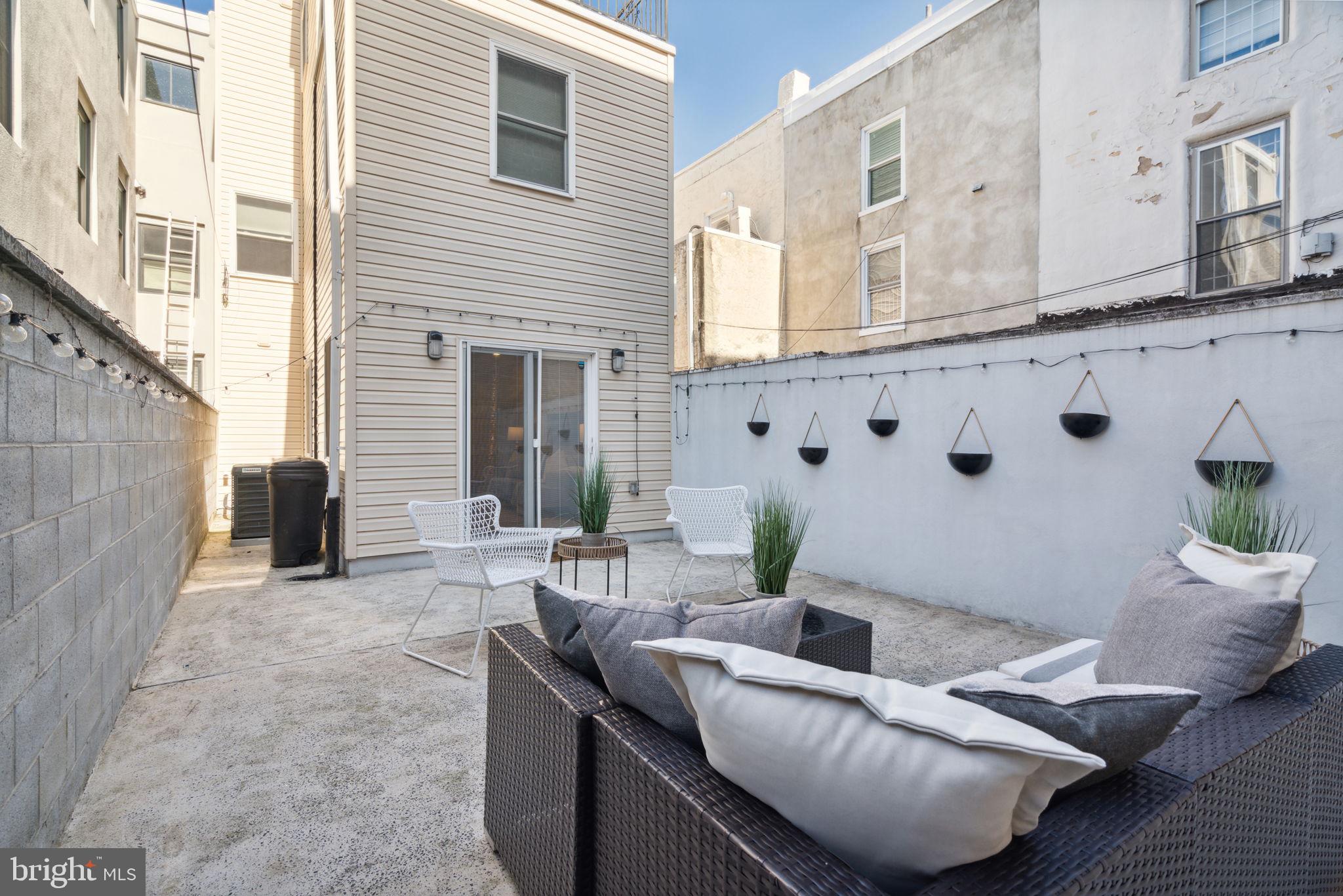 BELLA VISTA - Residential