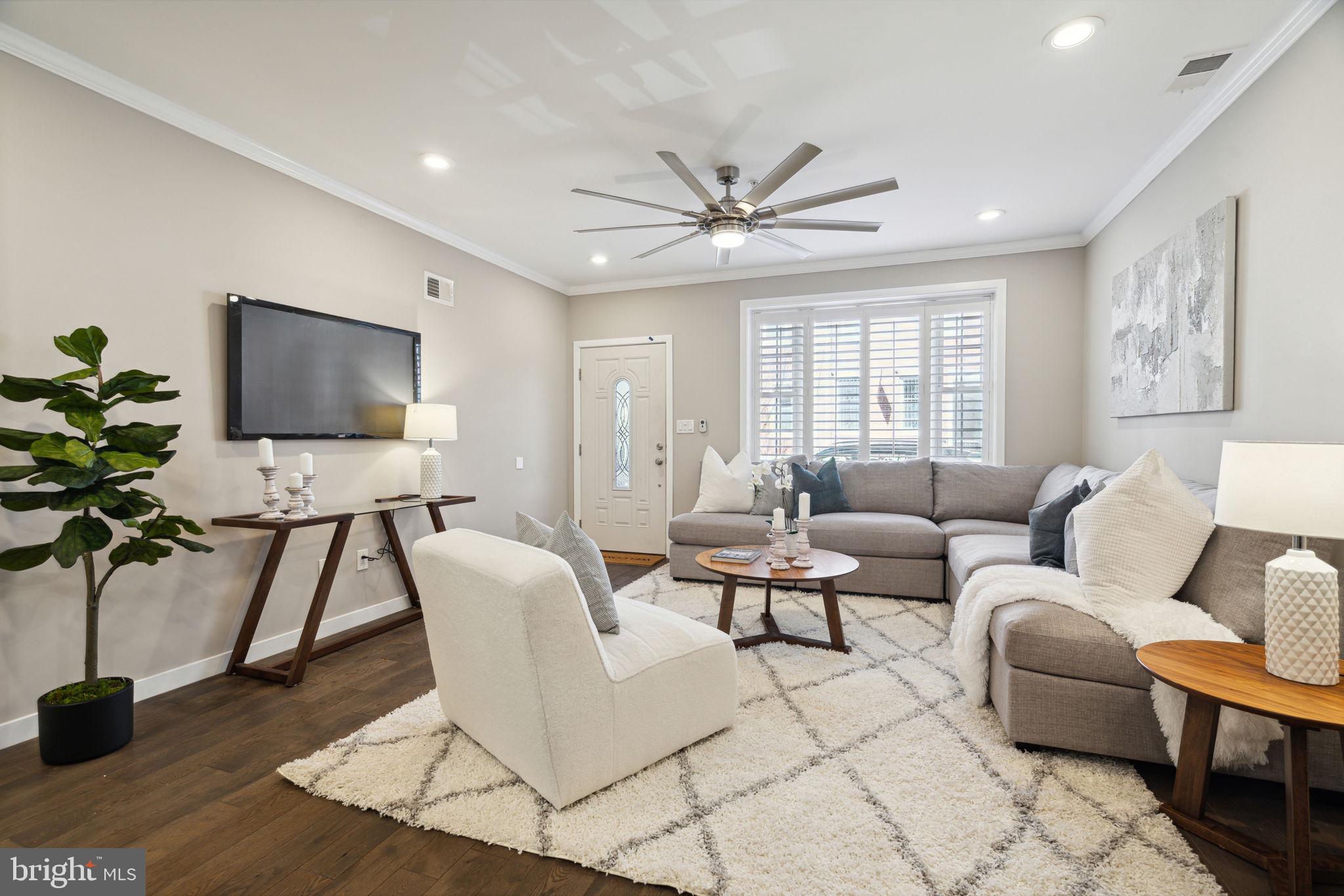 BELLA VISTA - Residential