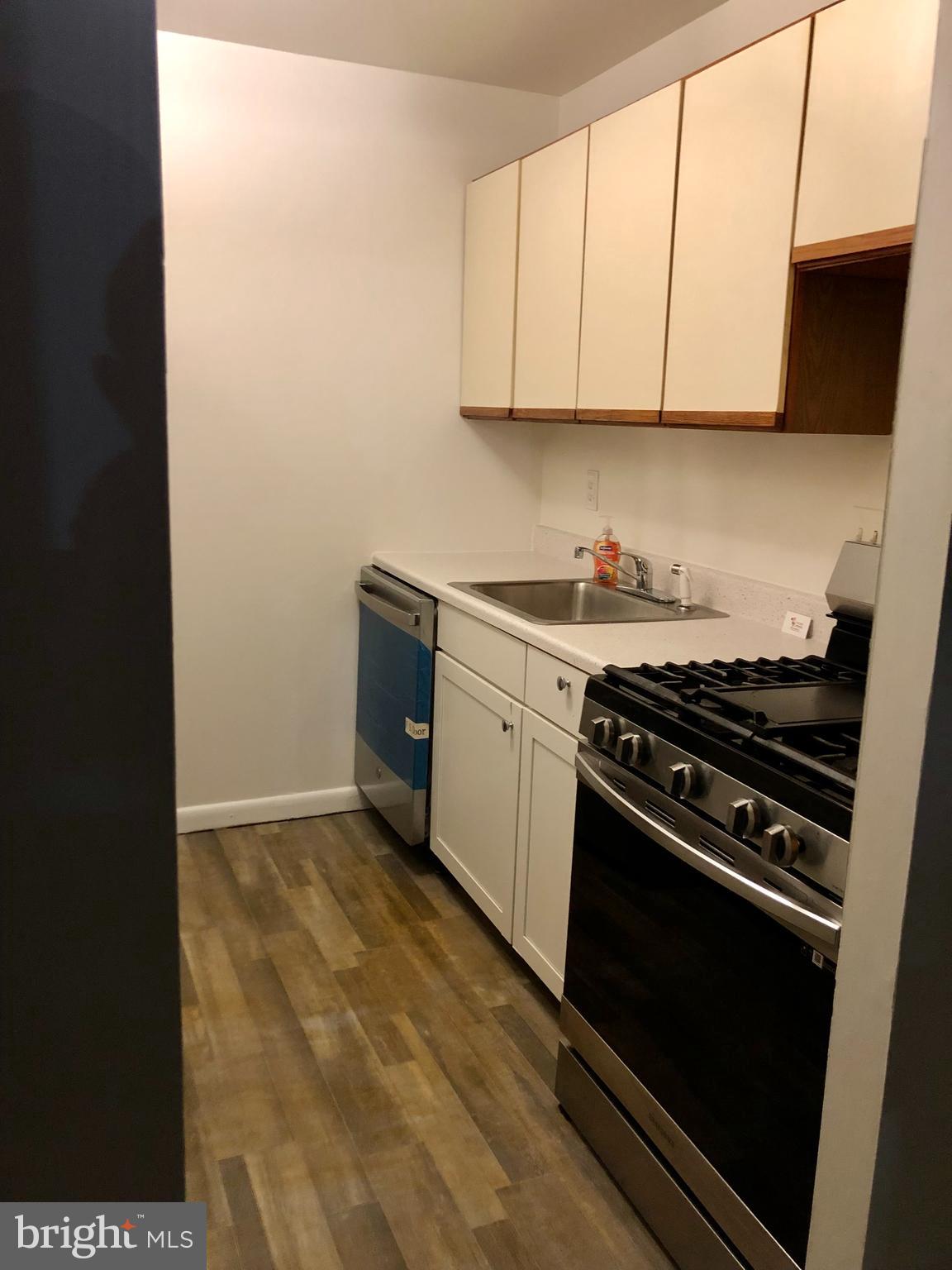 FALLS CHURCH GARDENS - Residential Lease