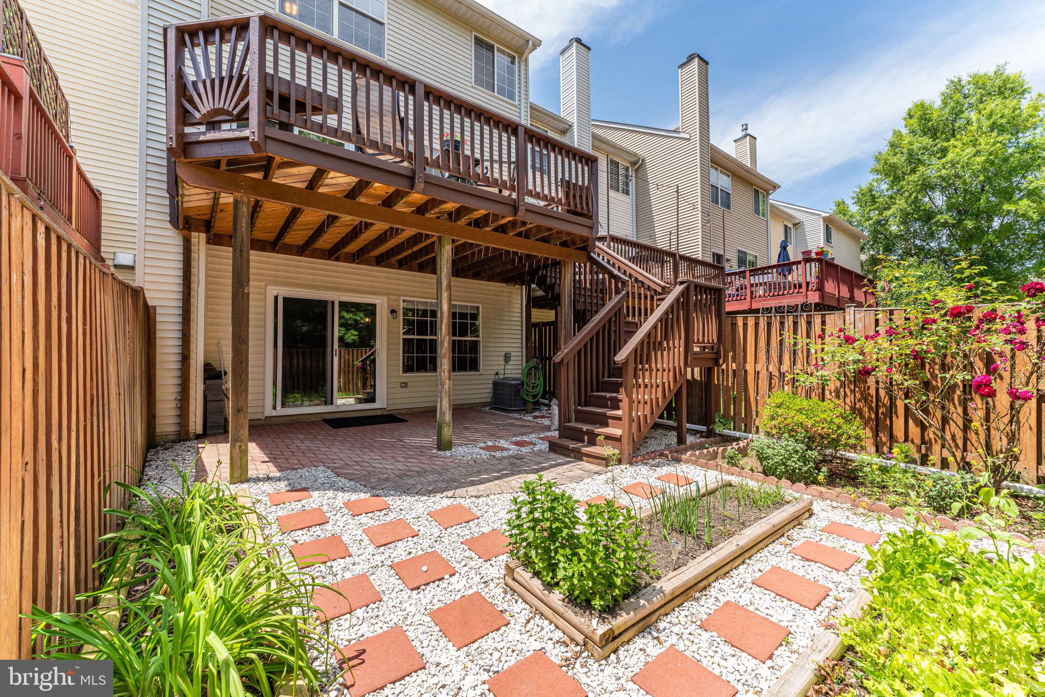 SUMMERS RUN - Residential