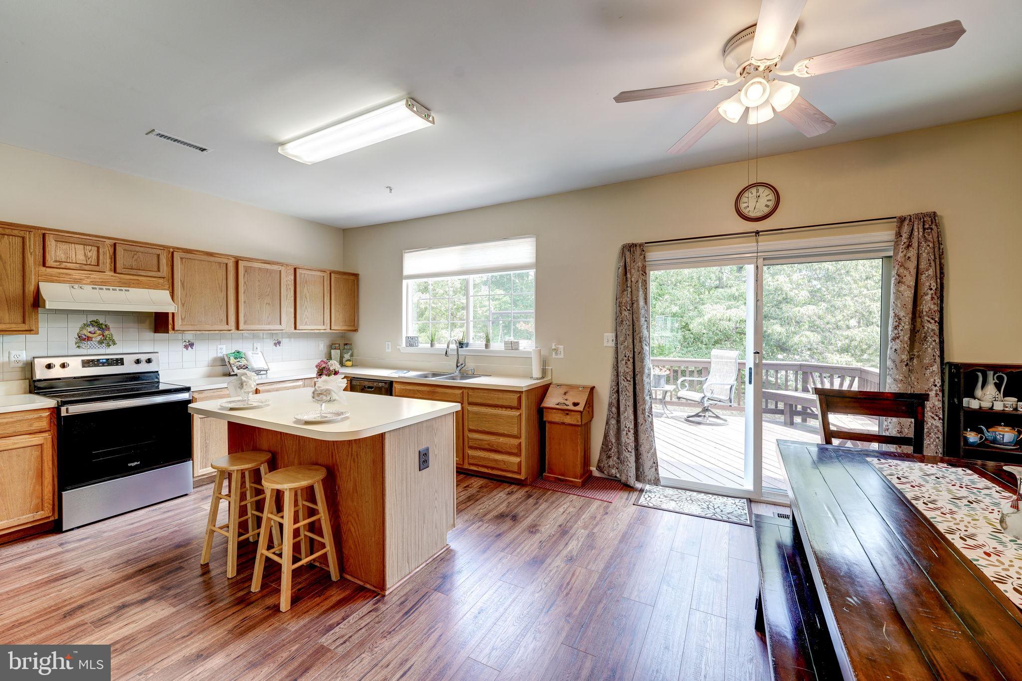 SUMMERS RUN - Residential