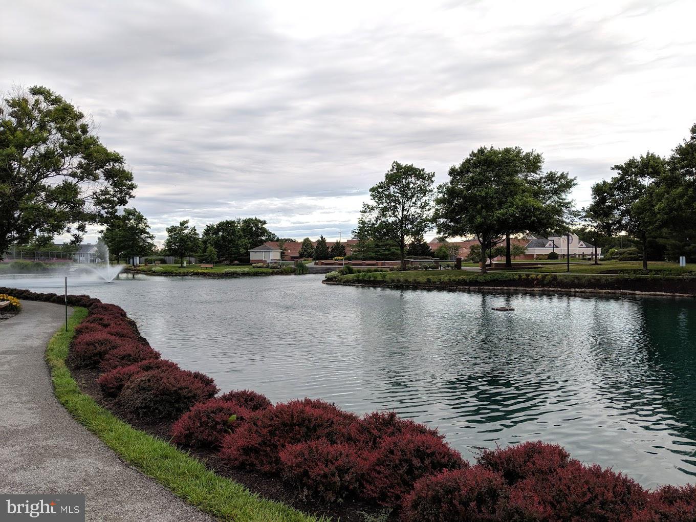 SUMMERS RUN - Residential