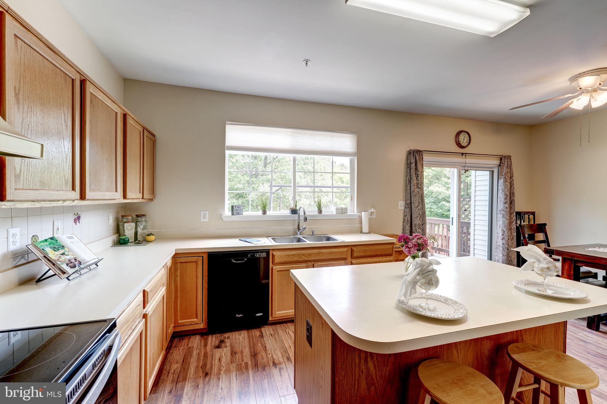 SUMMERS RUN - Residential