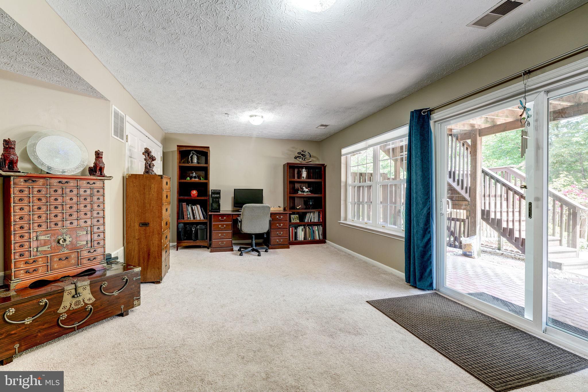 SUMMERS RUN - Residential