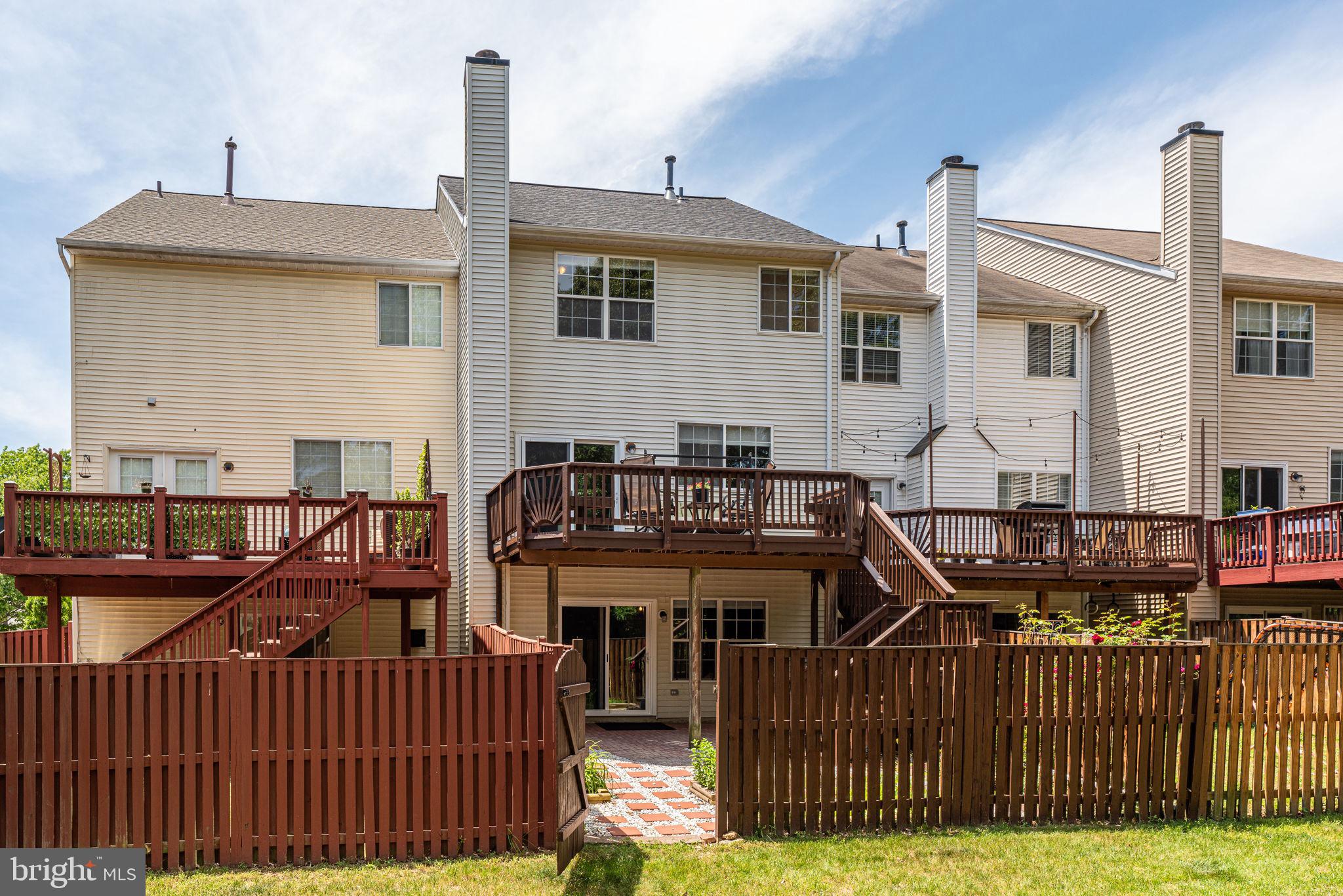 SUMMERS RUN - Residential