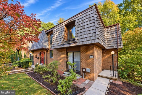 Photo of 10855 Deborah Drive, POTOMAC, MD 20854 (MLS # MDMC2259284)