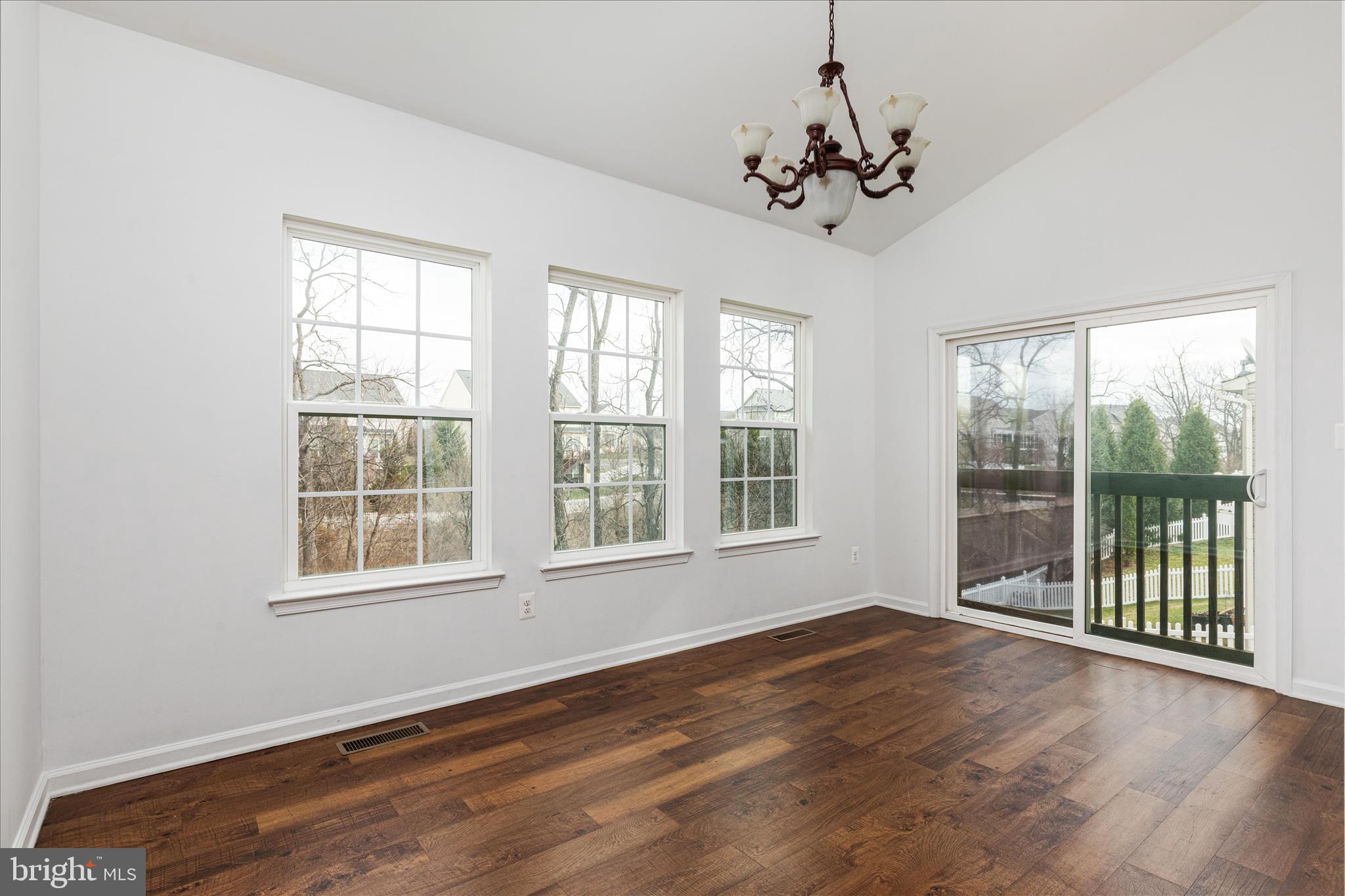 SNOWDEN BRIDGE - Residential