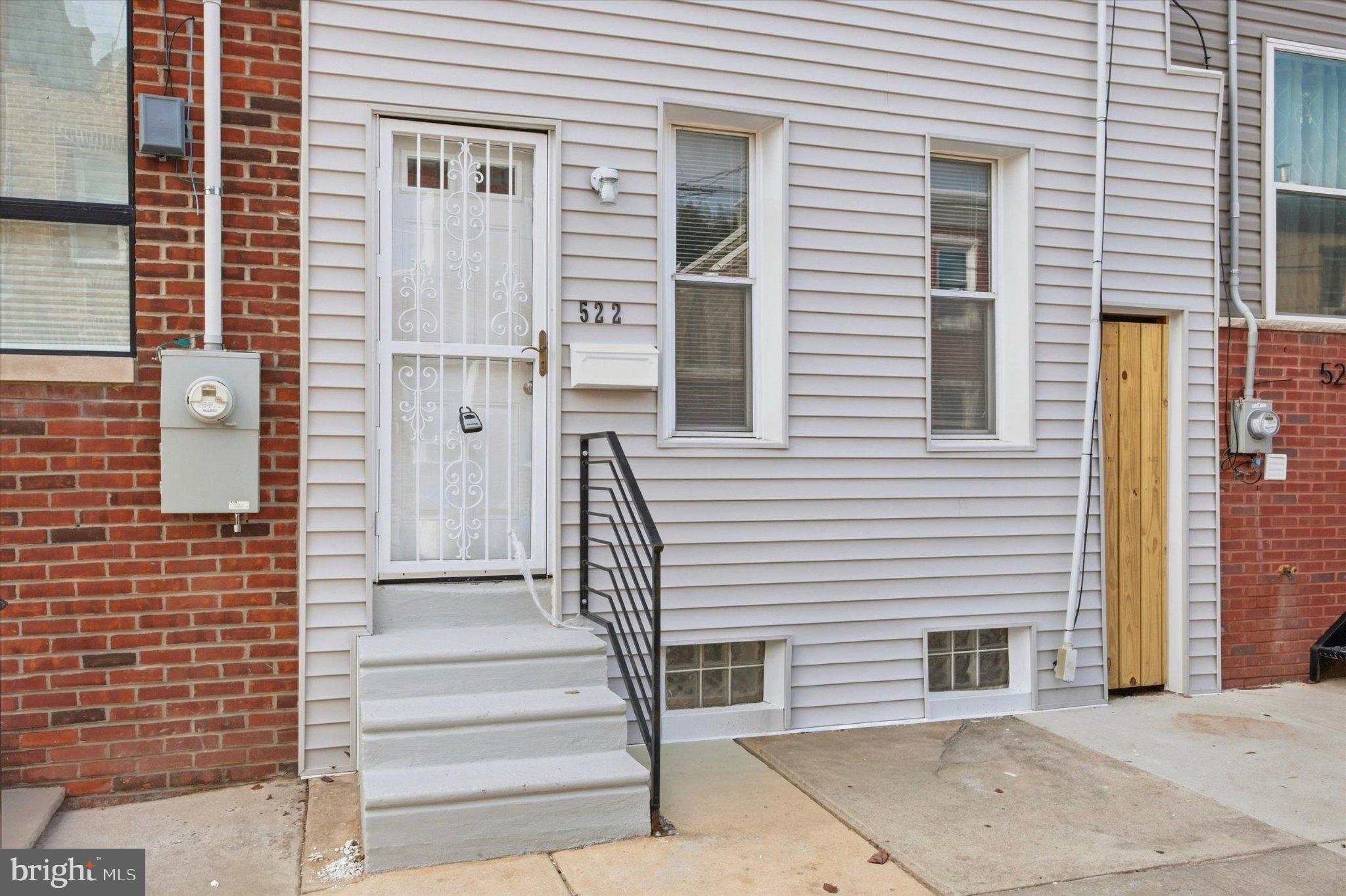 522 PIERCE STREET