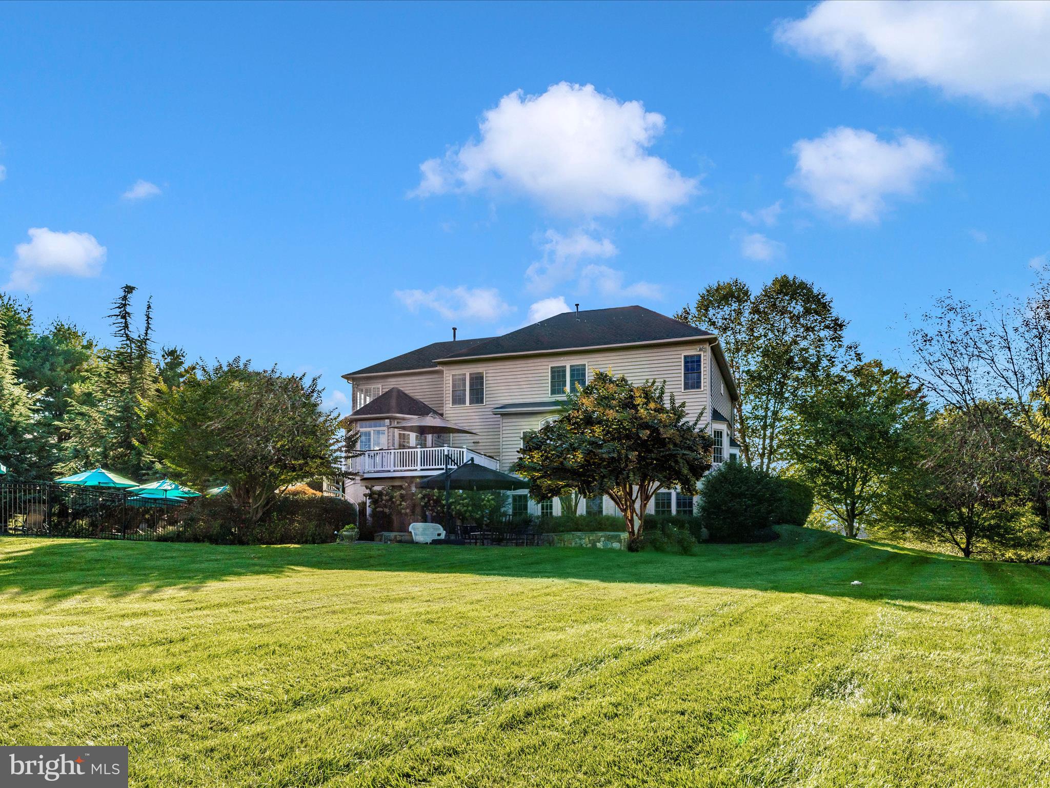 LAYTONSVILLE OUTSIDE - Residential