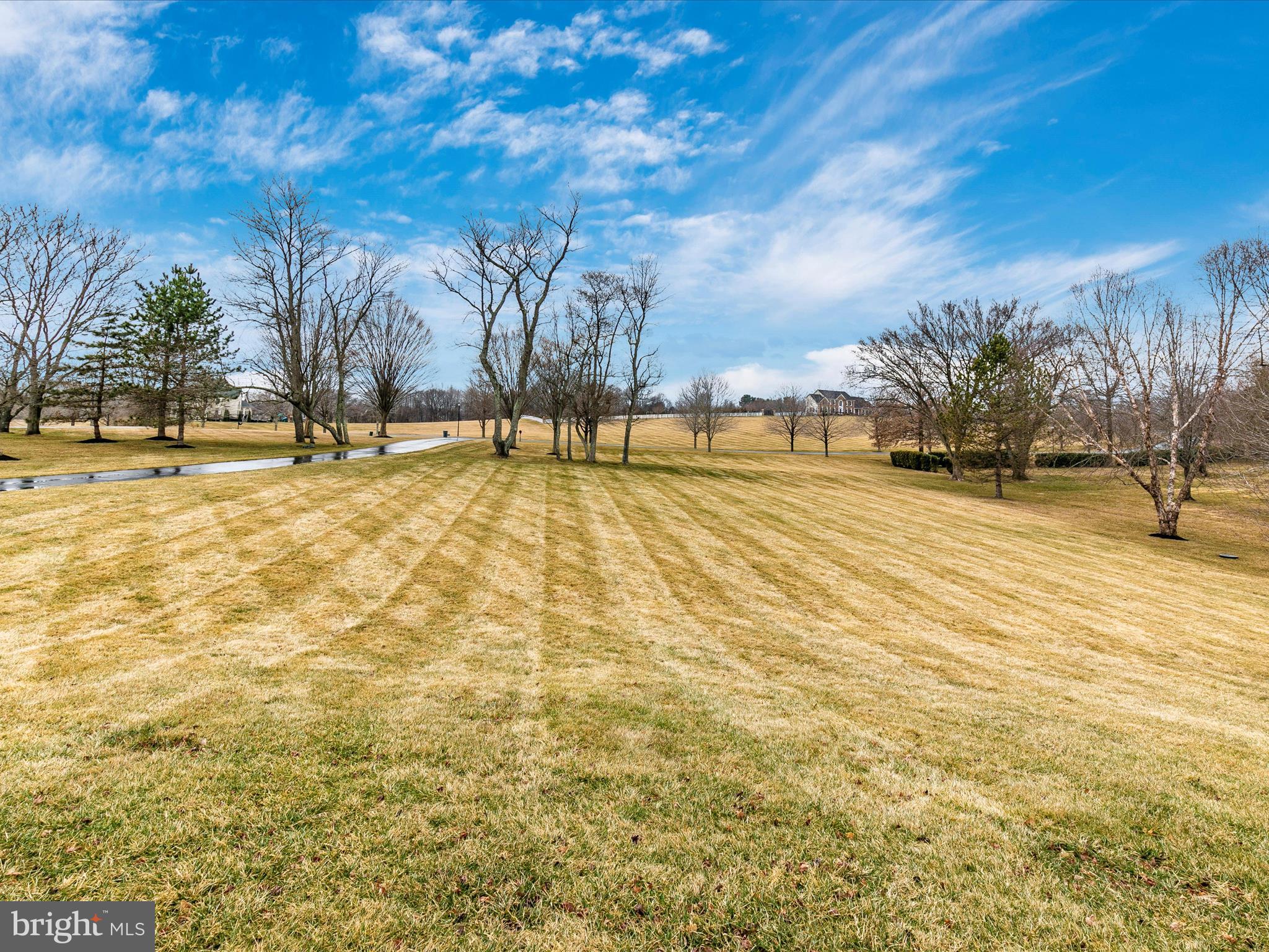 LAYTONSVILLE OUTSIDE - Residential