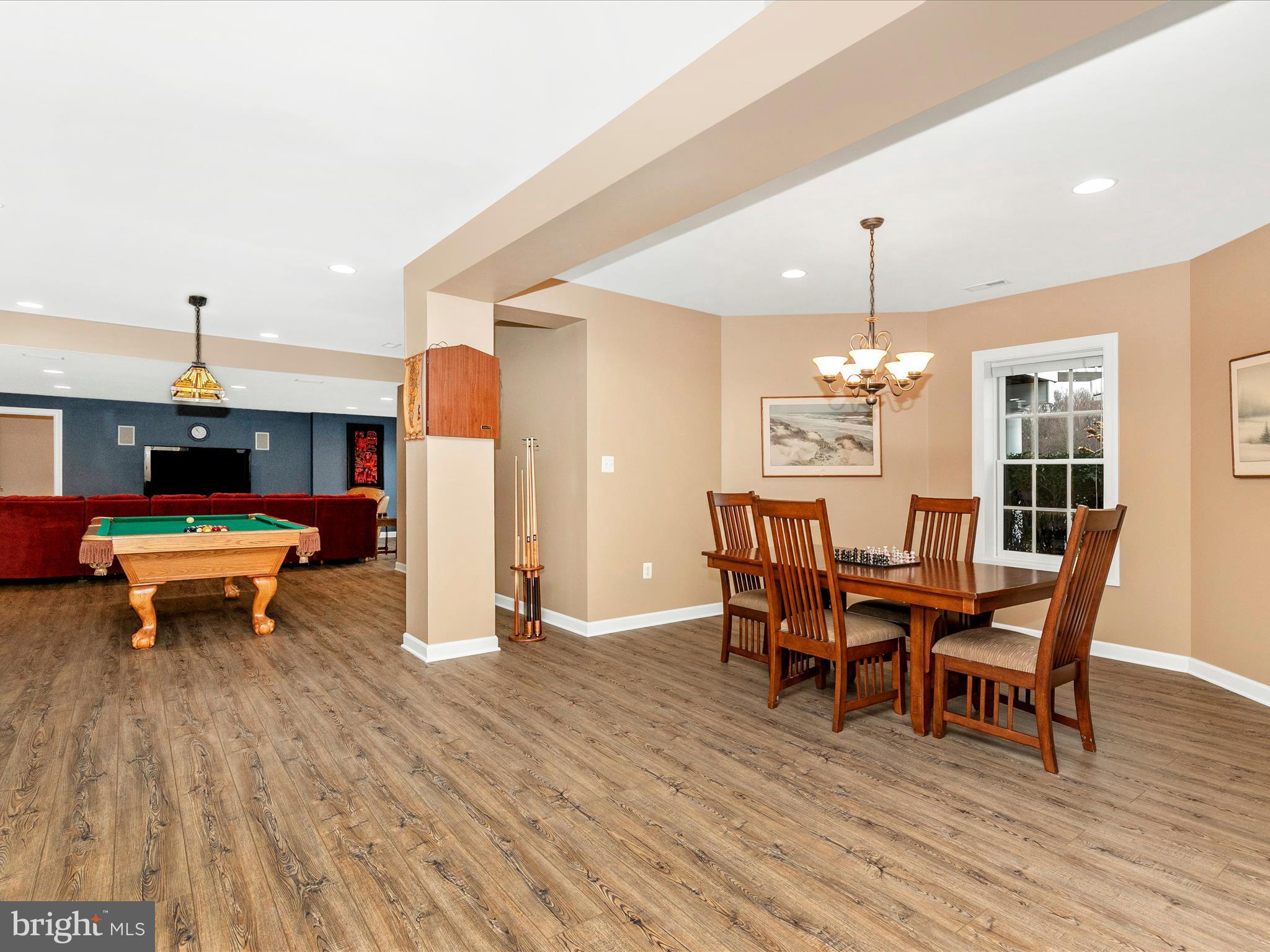 LAYTONSVILLE OUTSIDE - Residential