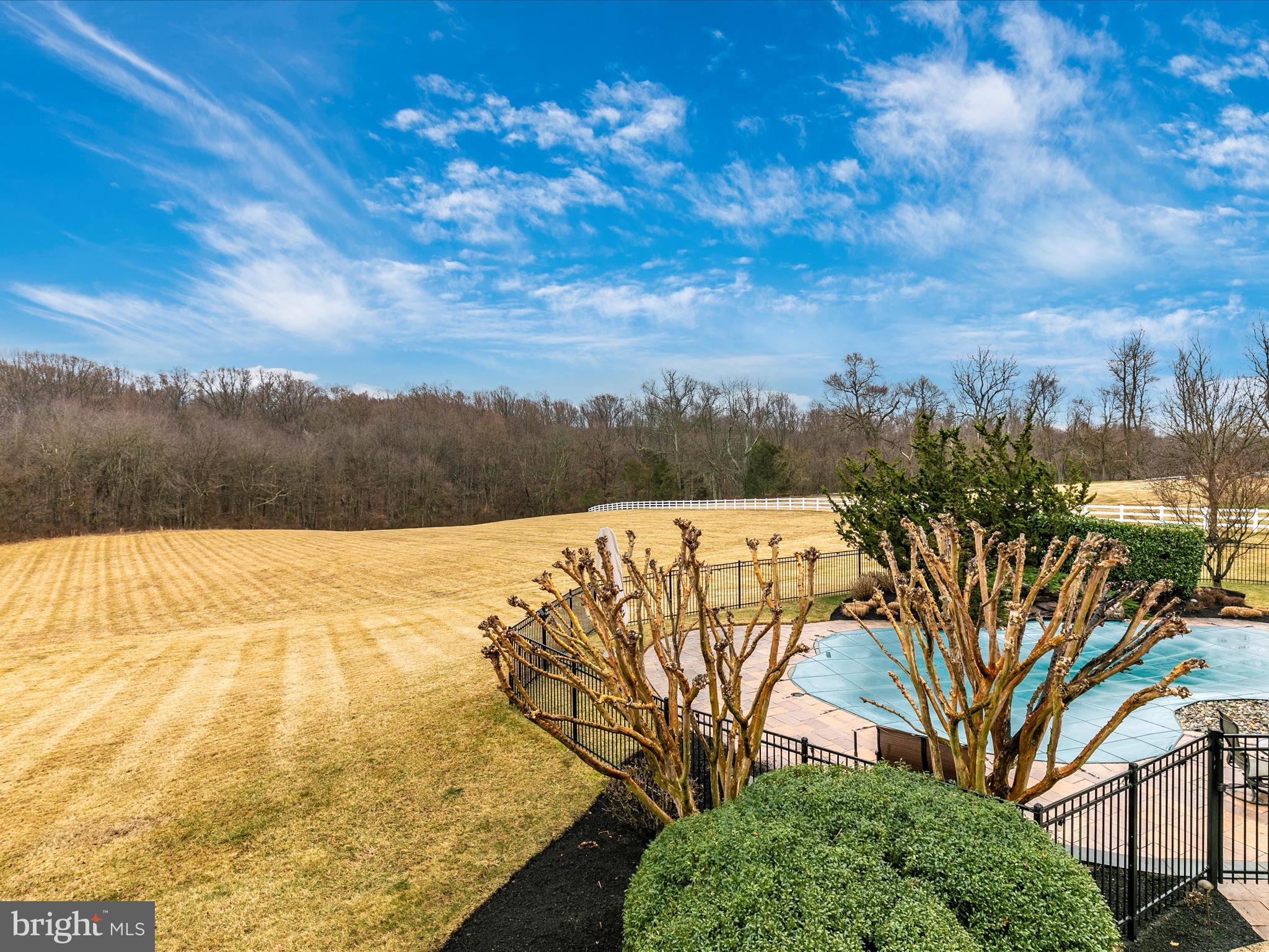 LAYTONSVILLE OUTSIDE - Residential