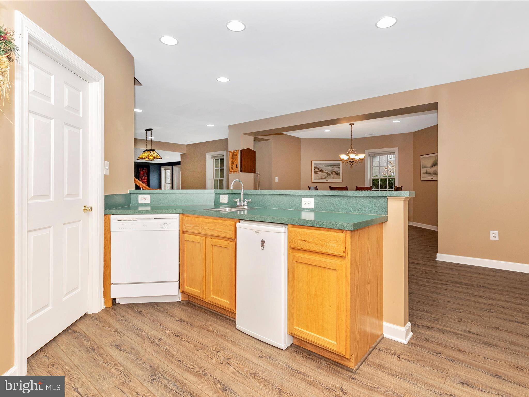 LAYTONSVILLE OUTSIDE - Residential