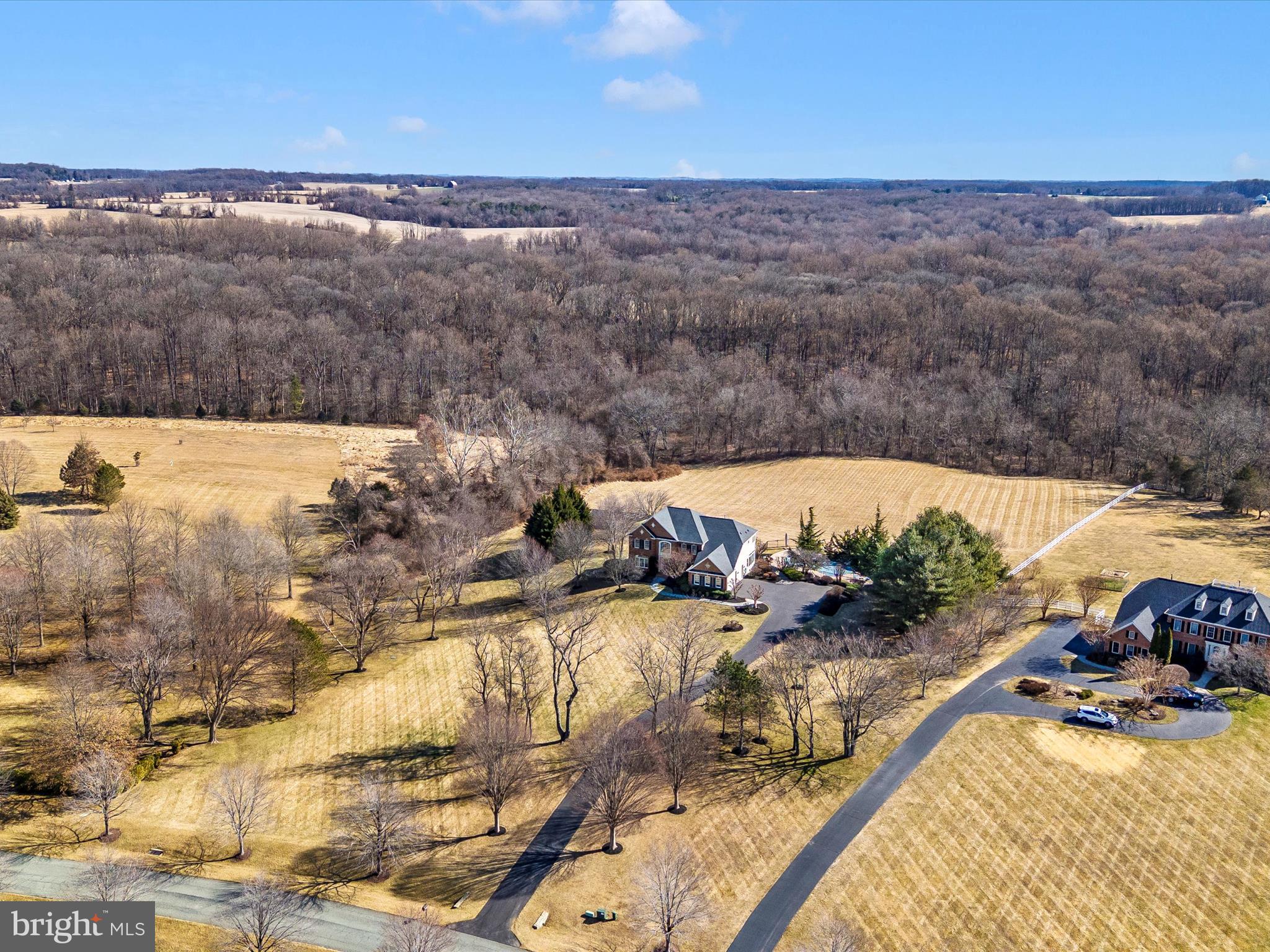 LAYTONSVILLE OUTSIDE - Residential