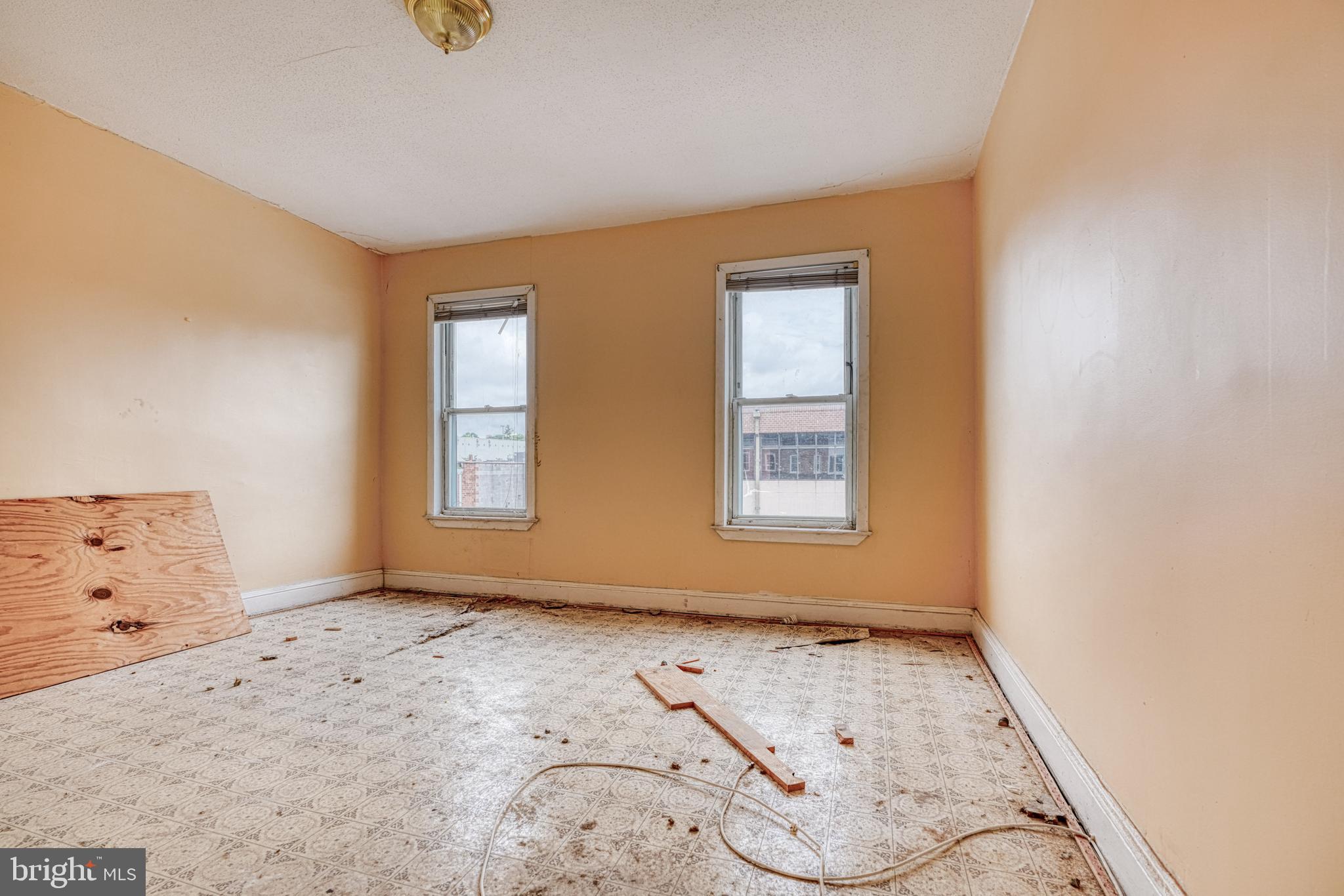 MONDAWMIN - Residential