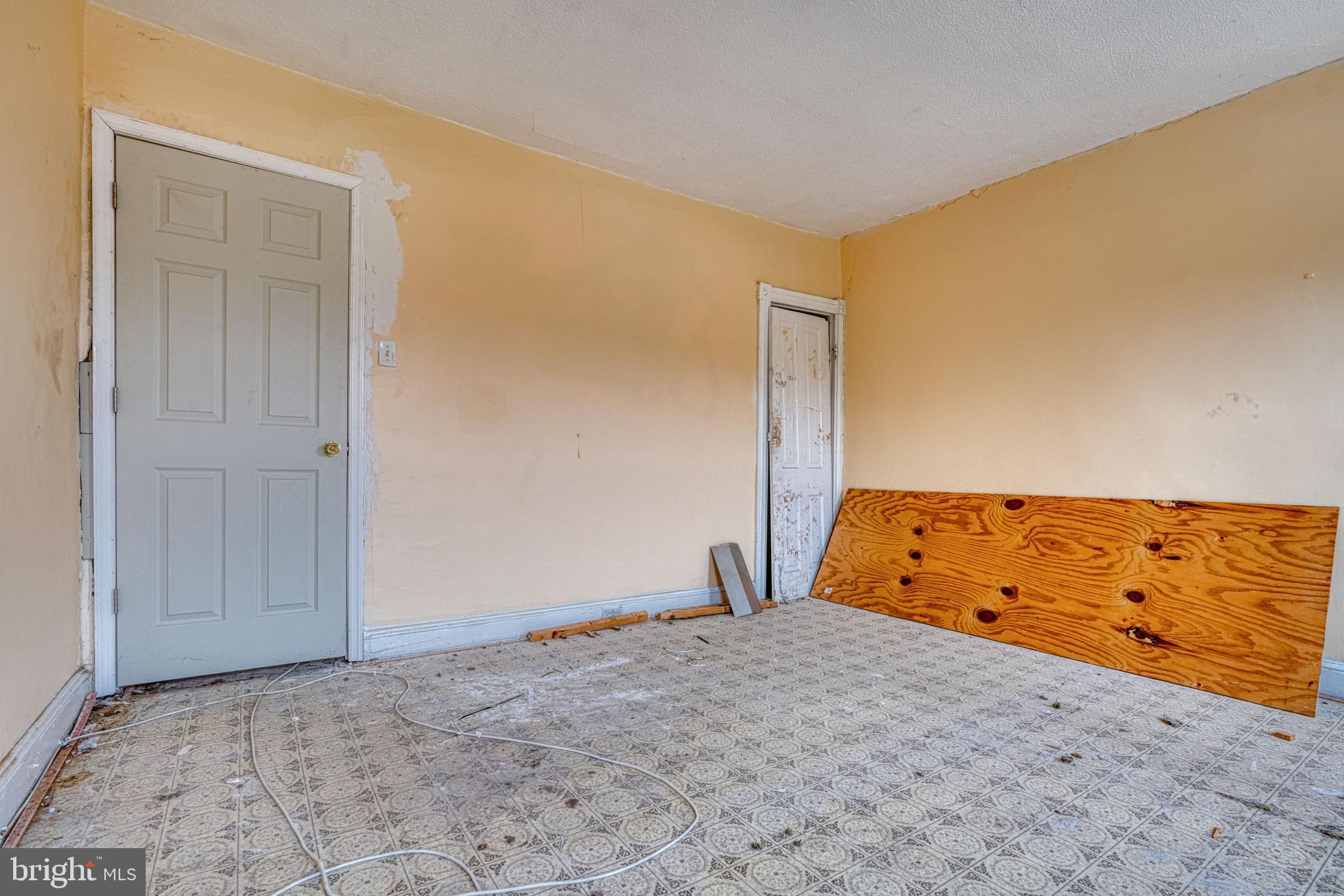 MONDAWMIN - Residential