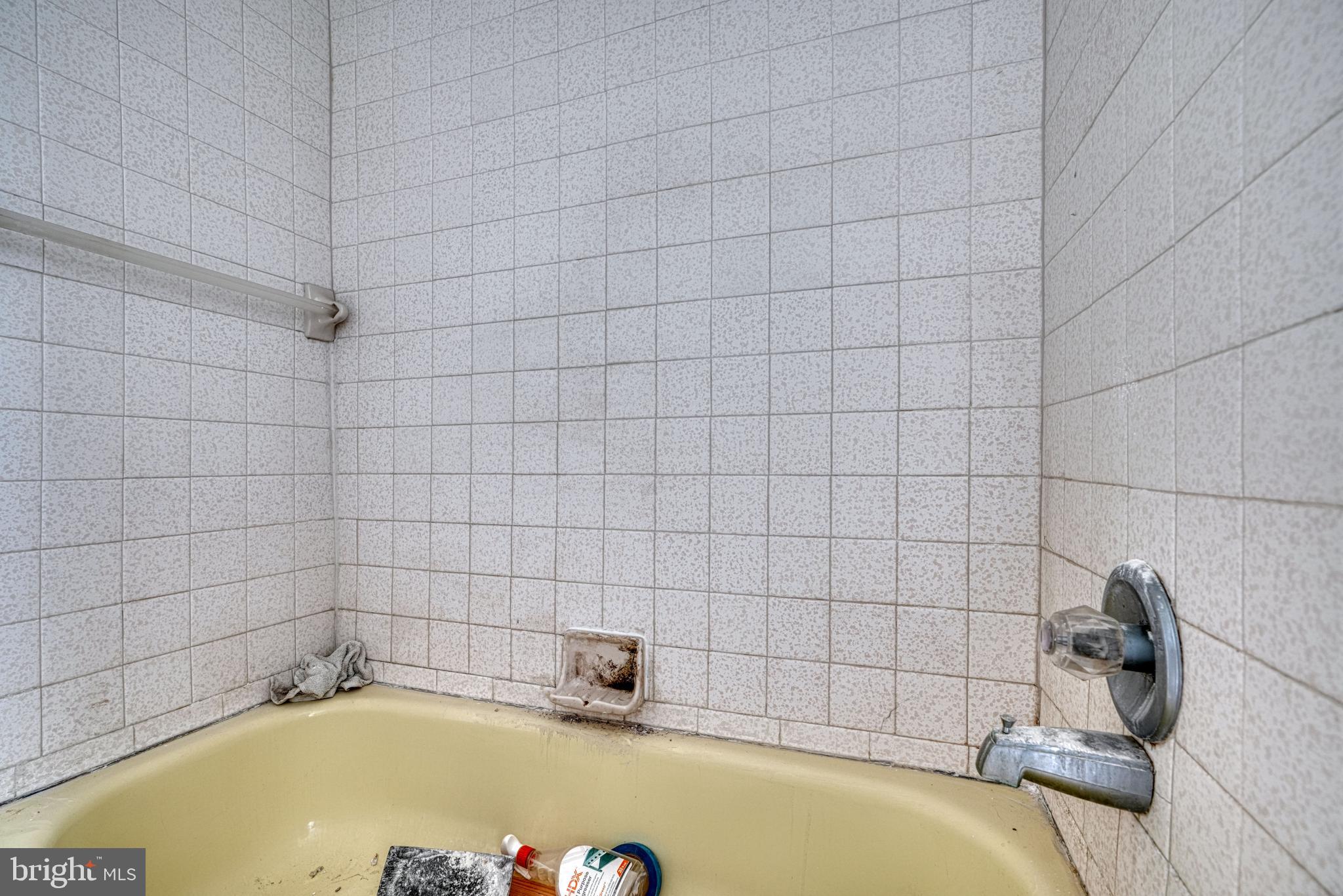 MONDAWMIN - Residential