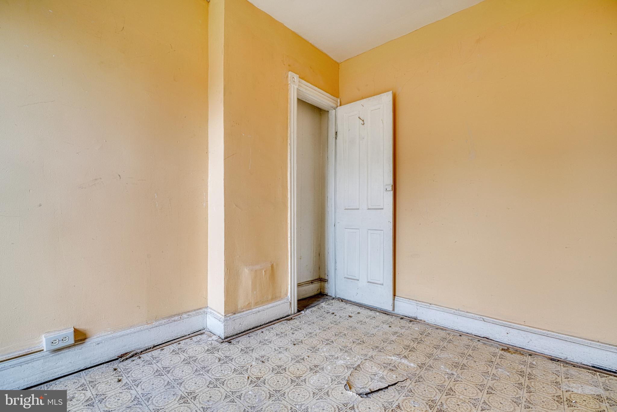 MONDAWMIN - Residential