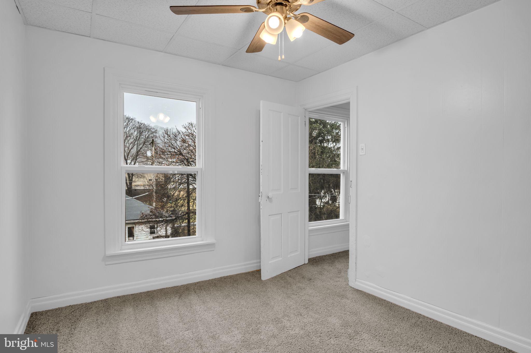 NEWPORT - Residential