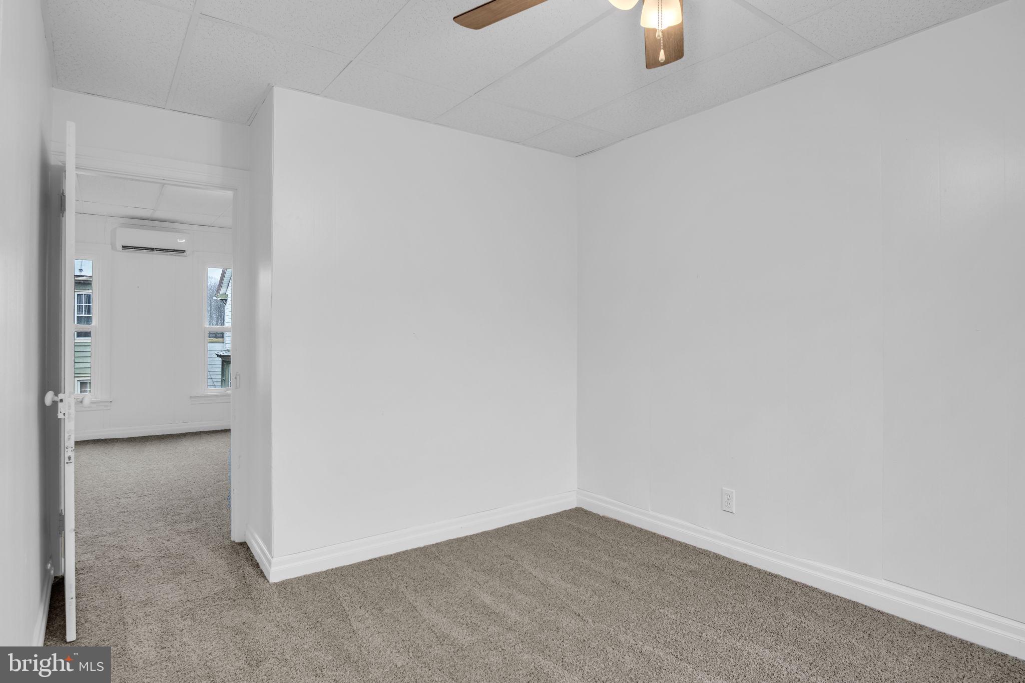 NEWPORT - Residential