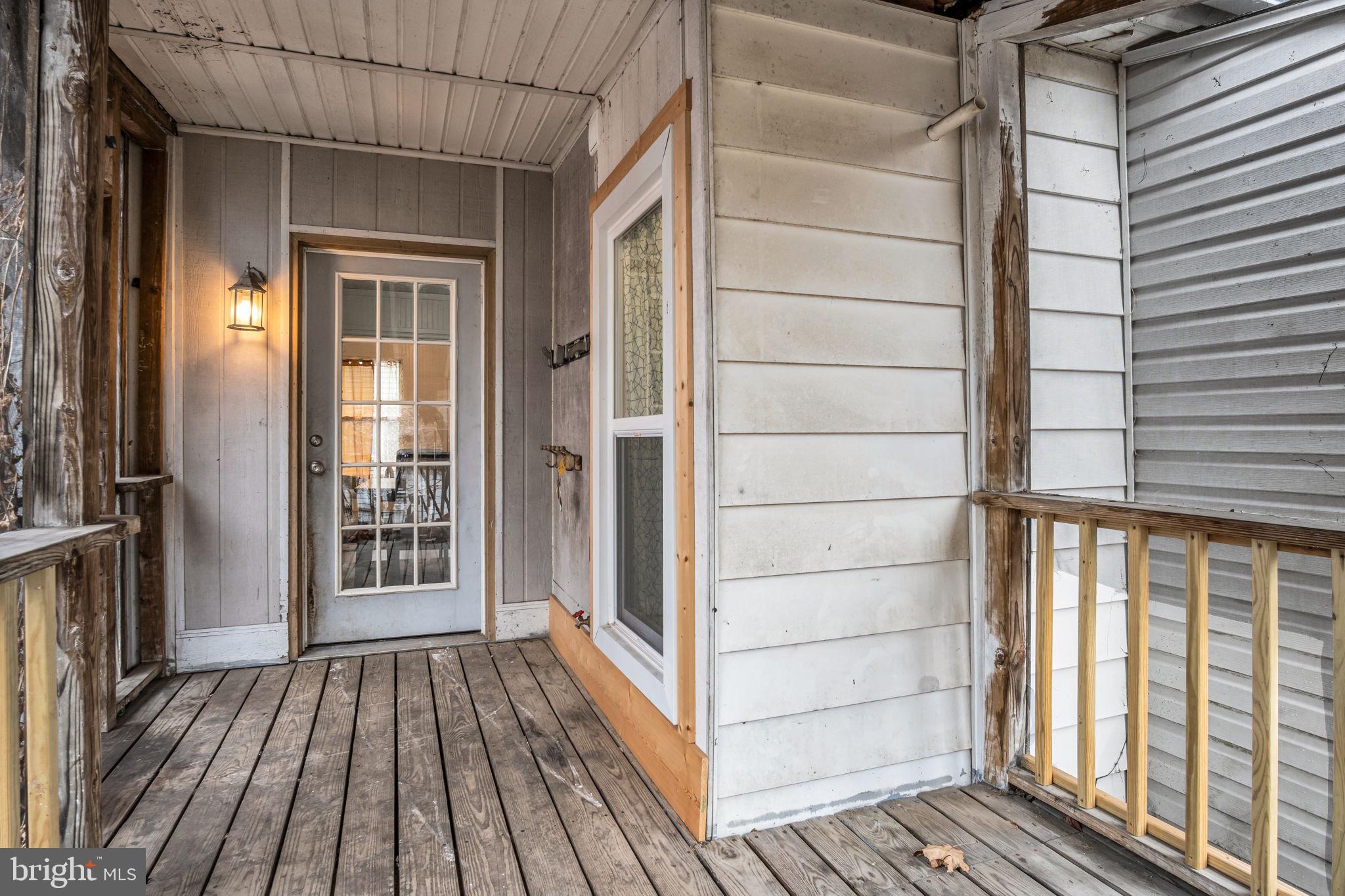 NEWPORT - Residential