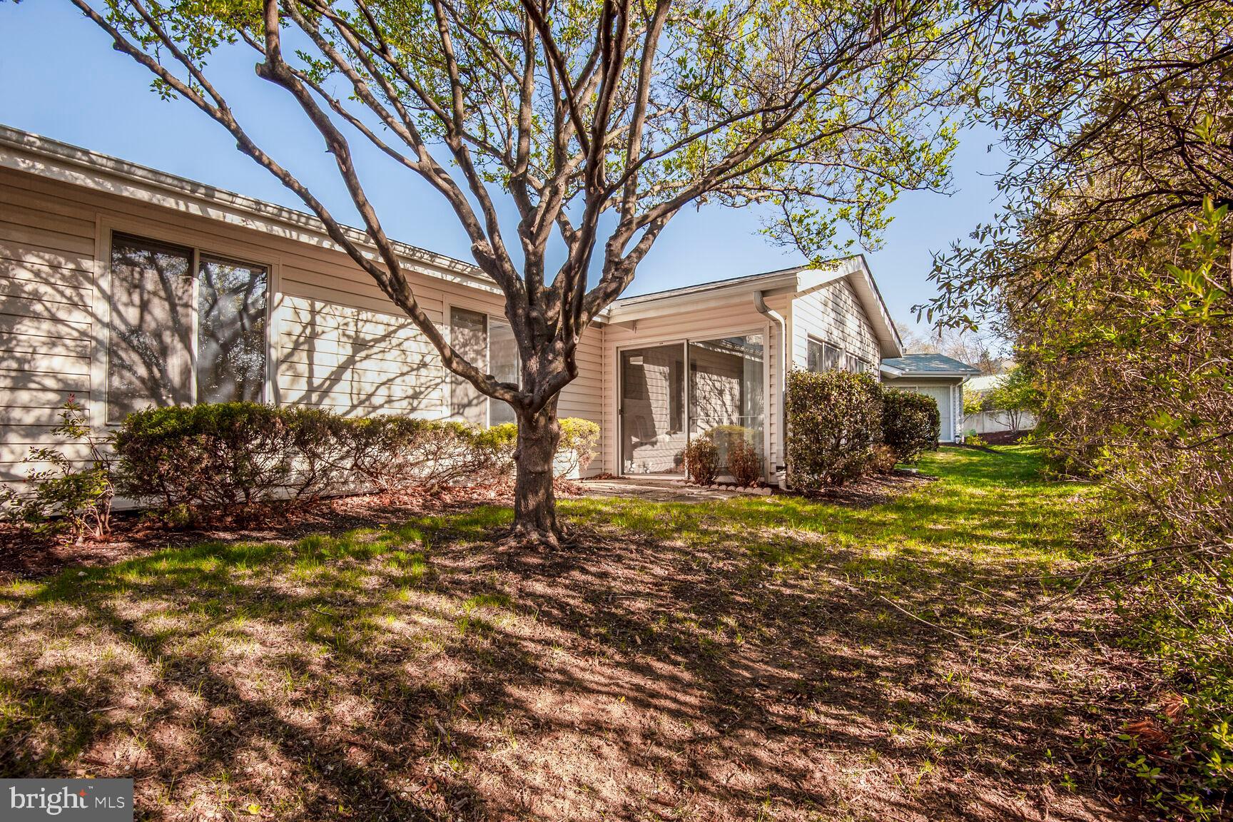 LEISURE WORLD - Residential