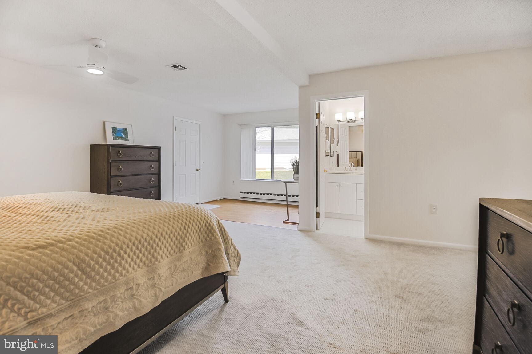 LEISURE WORLD - Residential