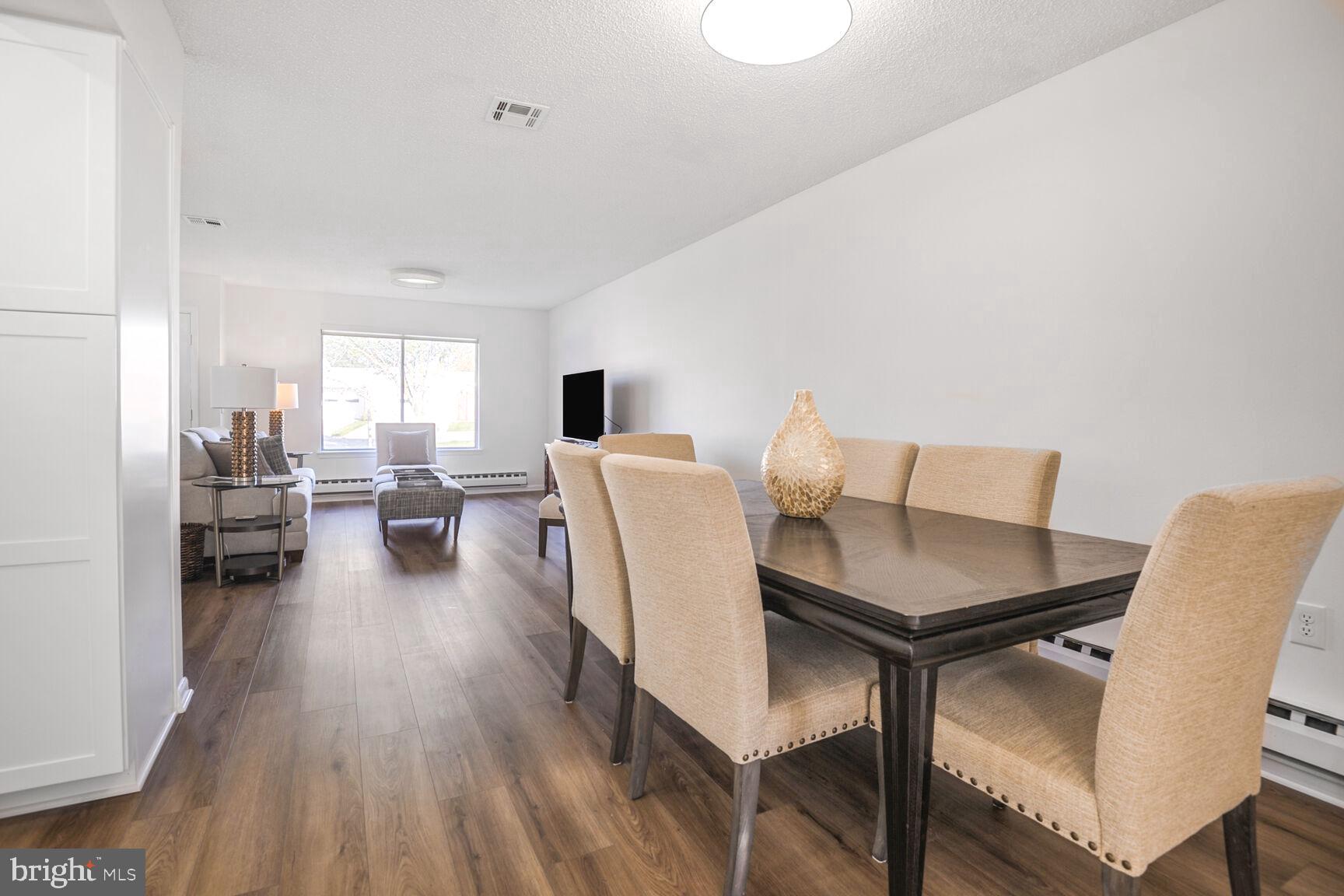 LEISURE WORLD - Residential