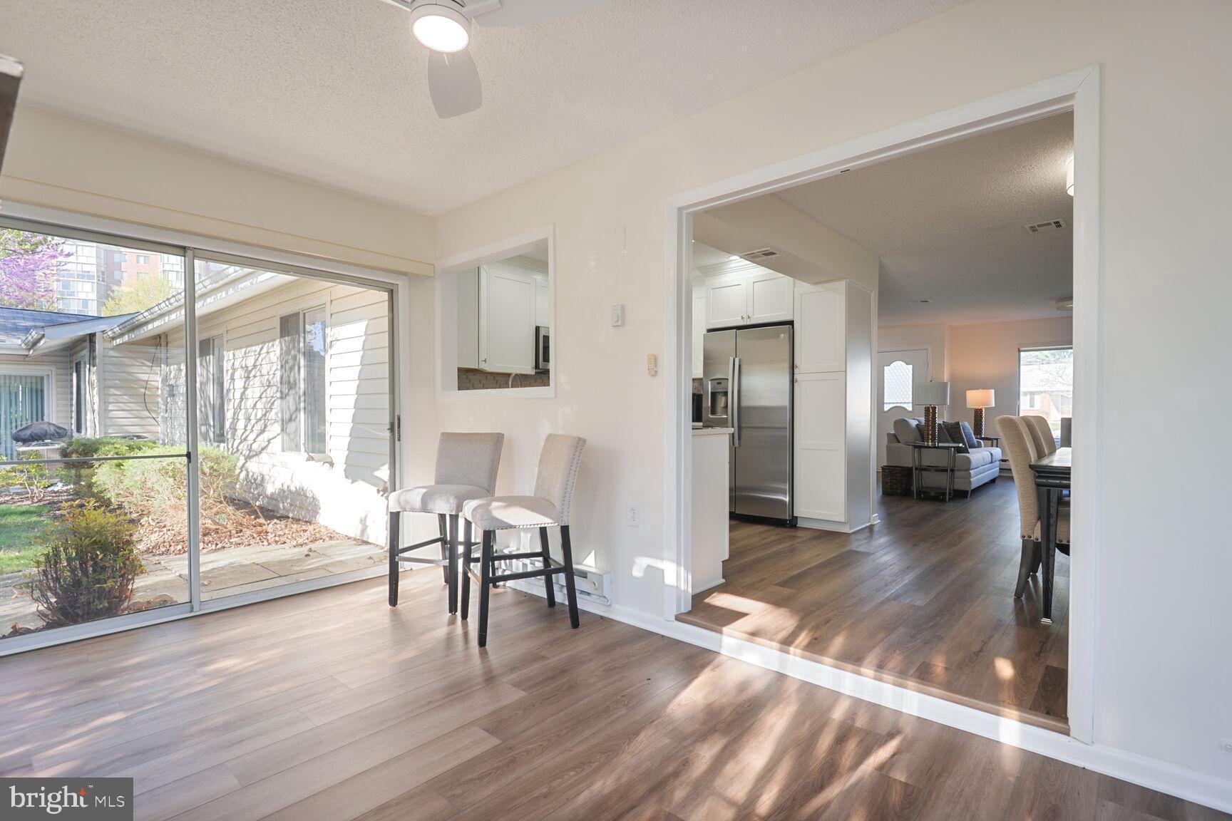 LEISURE WORLD - Residential