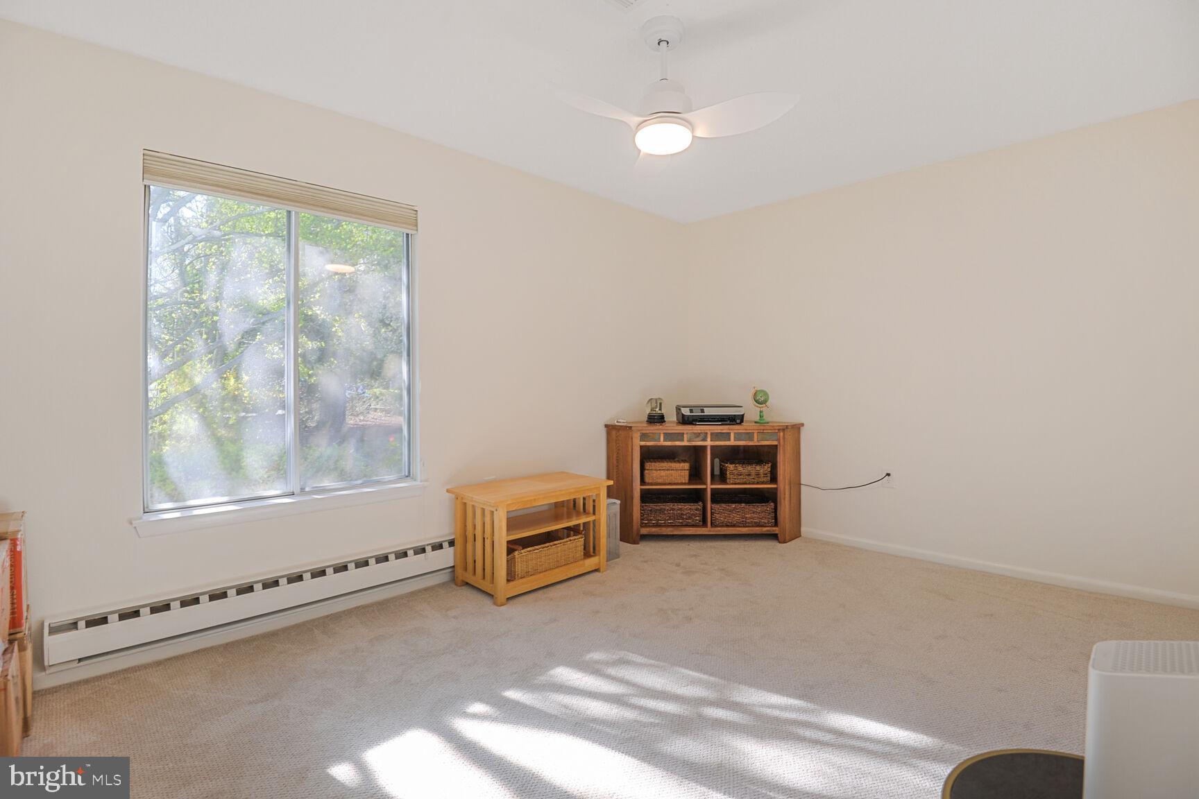 LEISURE WORLD - Residential