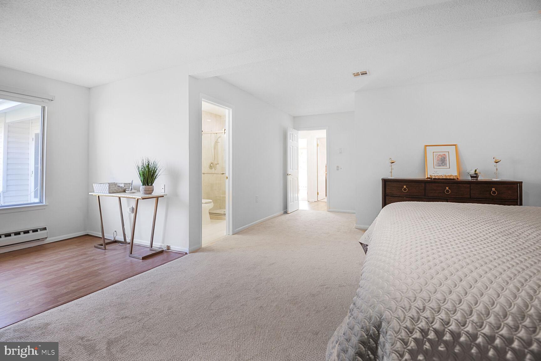 LEISURE WORLD - Residential