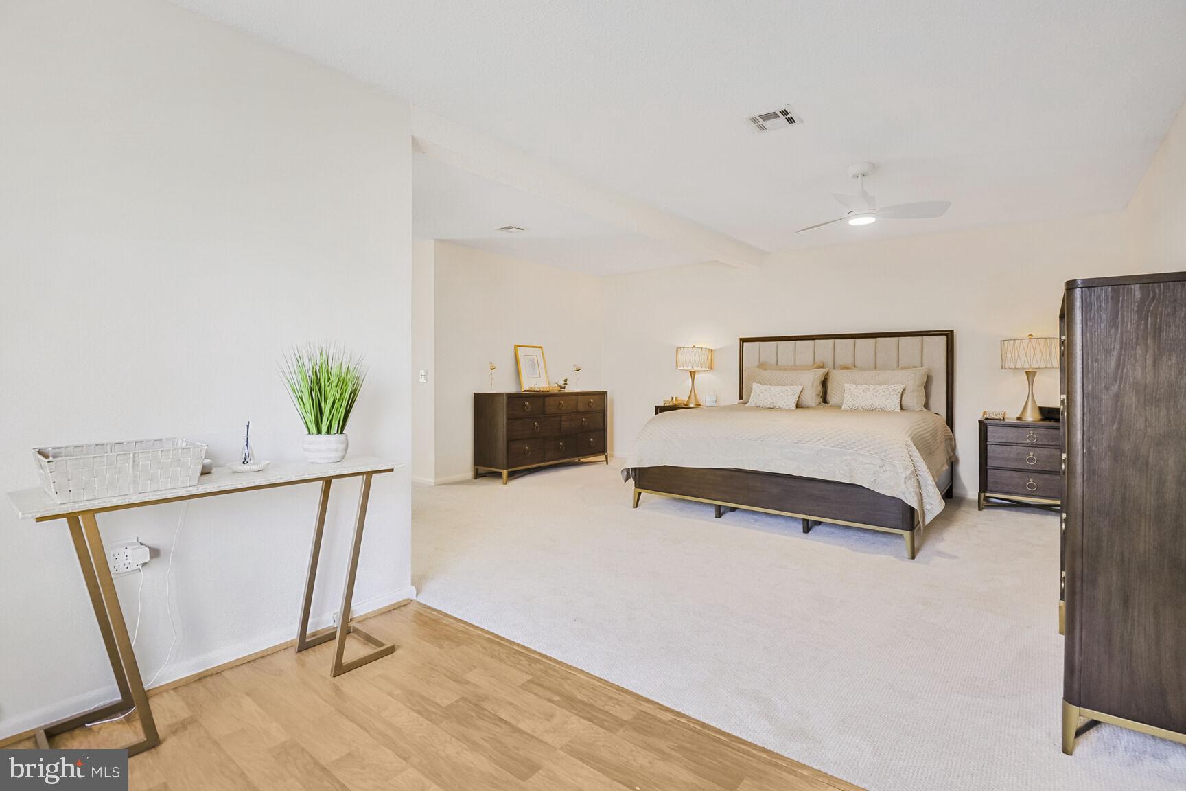 LEISURE WORLD - Residential