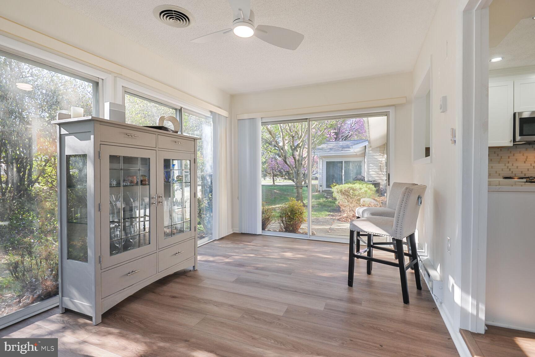 LEISURE WORLD - Residential