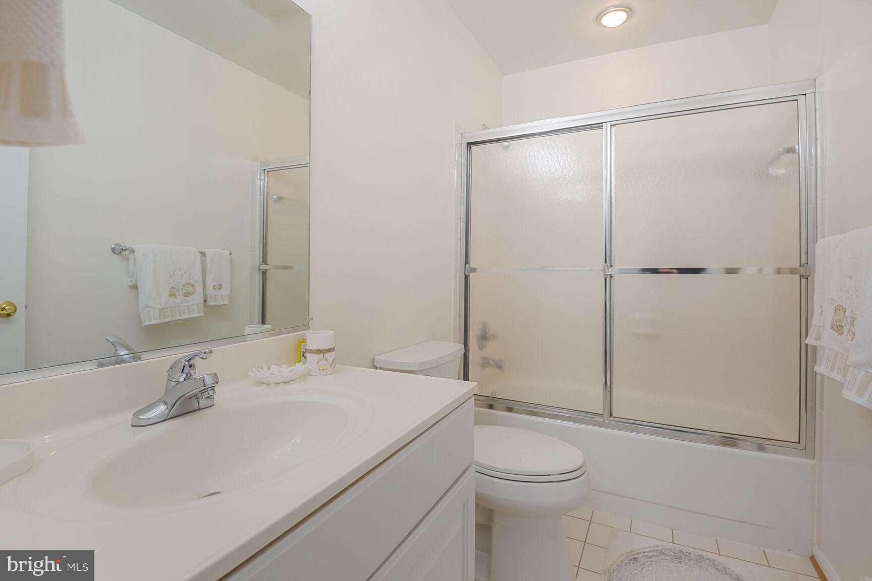 LEISURE WORLD - Residential