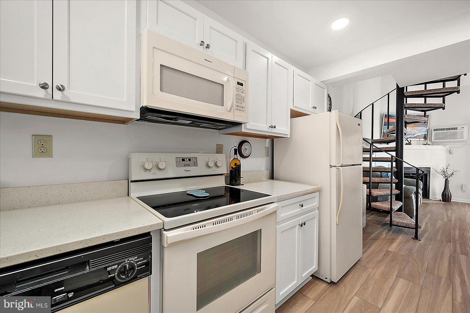 616 SALT SPRAY ROAD 6