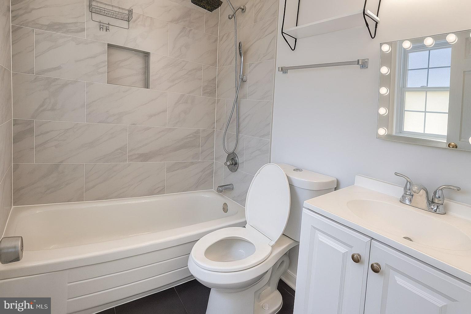 TEMPLE TERRACE - Residential Lease