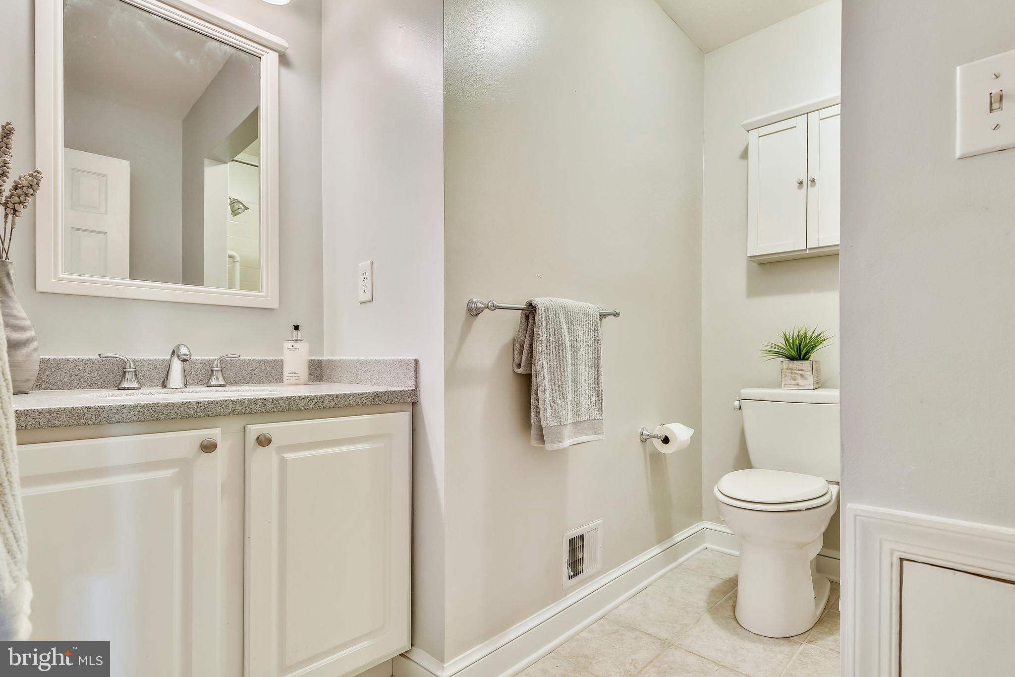 SHUTERS HILL - Residential