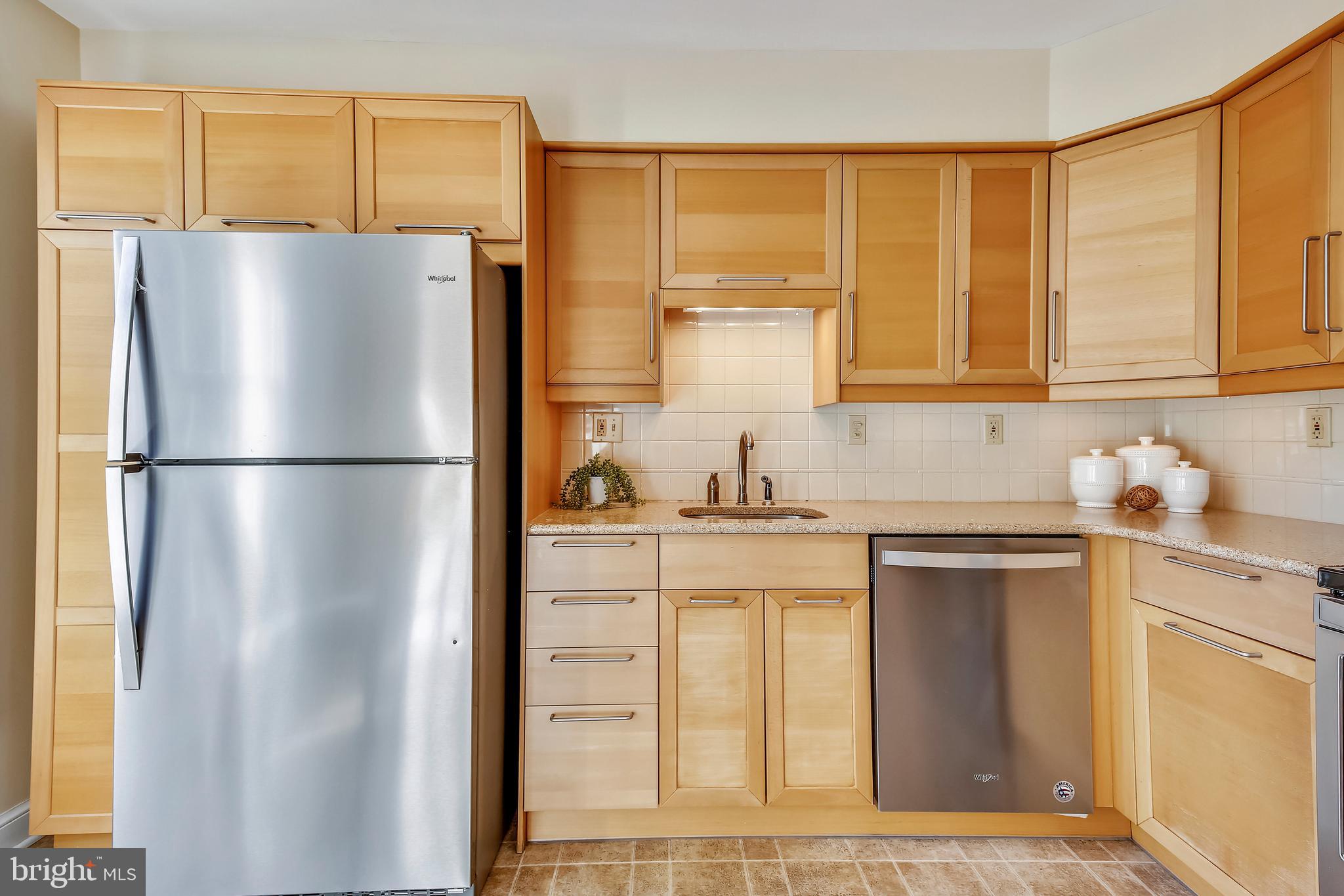 SHUTERS HILL - Residential