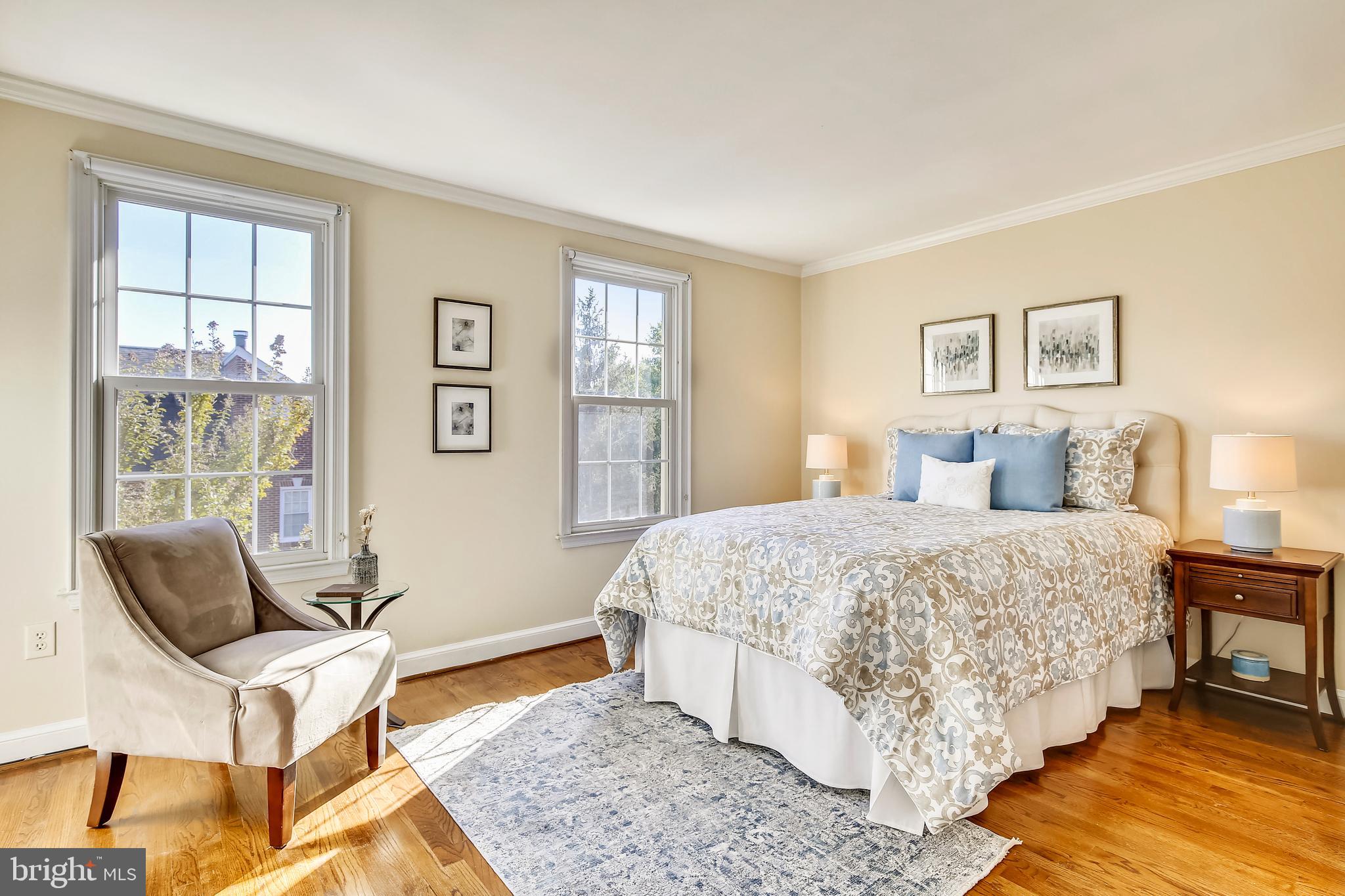 SHUTERS HILL - Residential