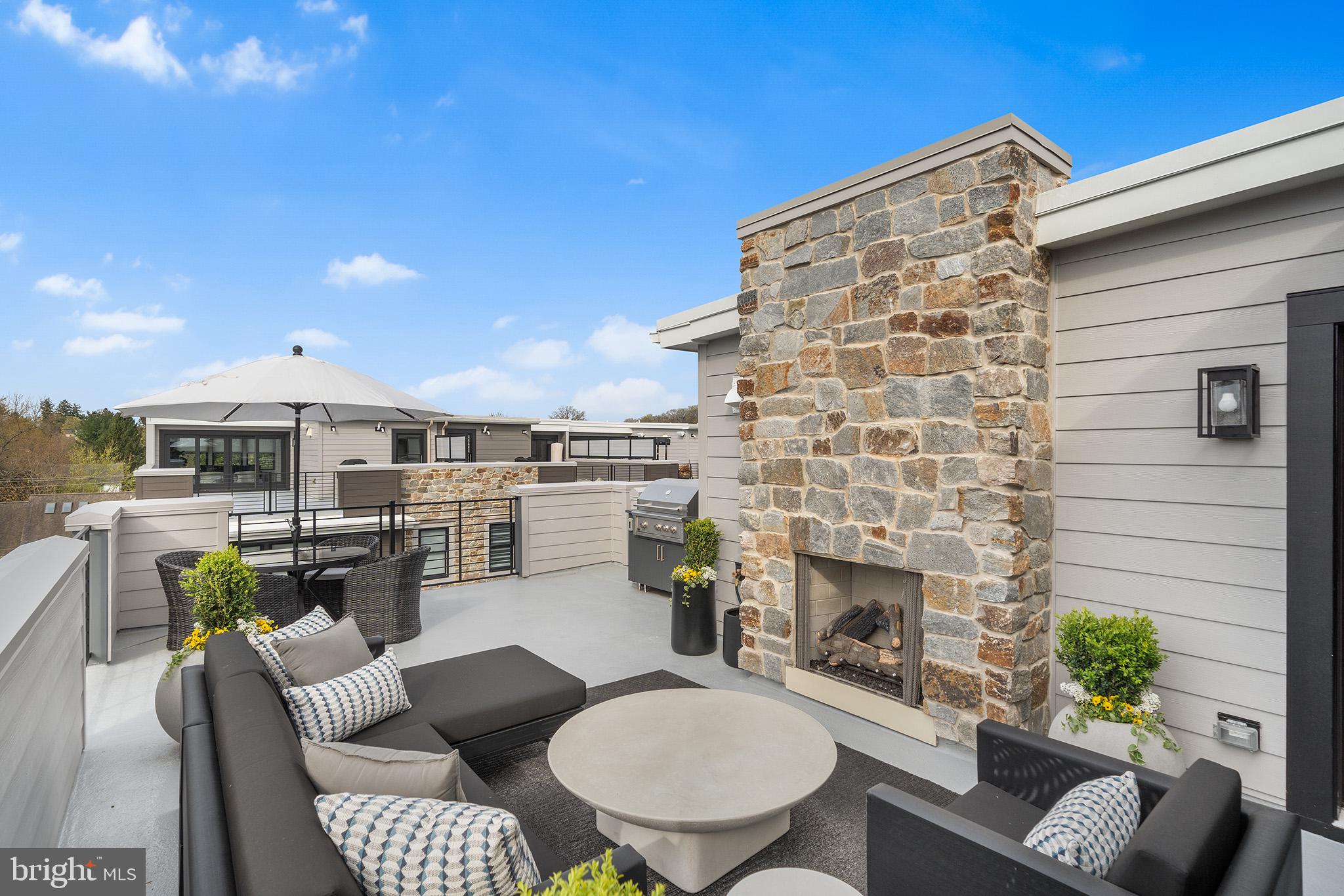 BROWNSTONES AT BERKLEY - Residential
