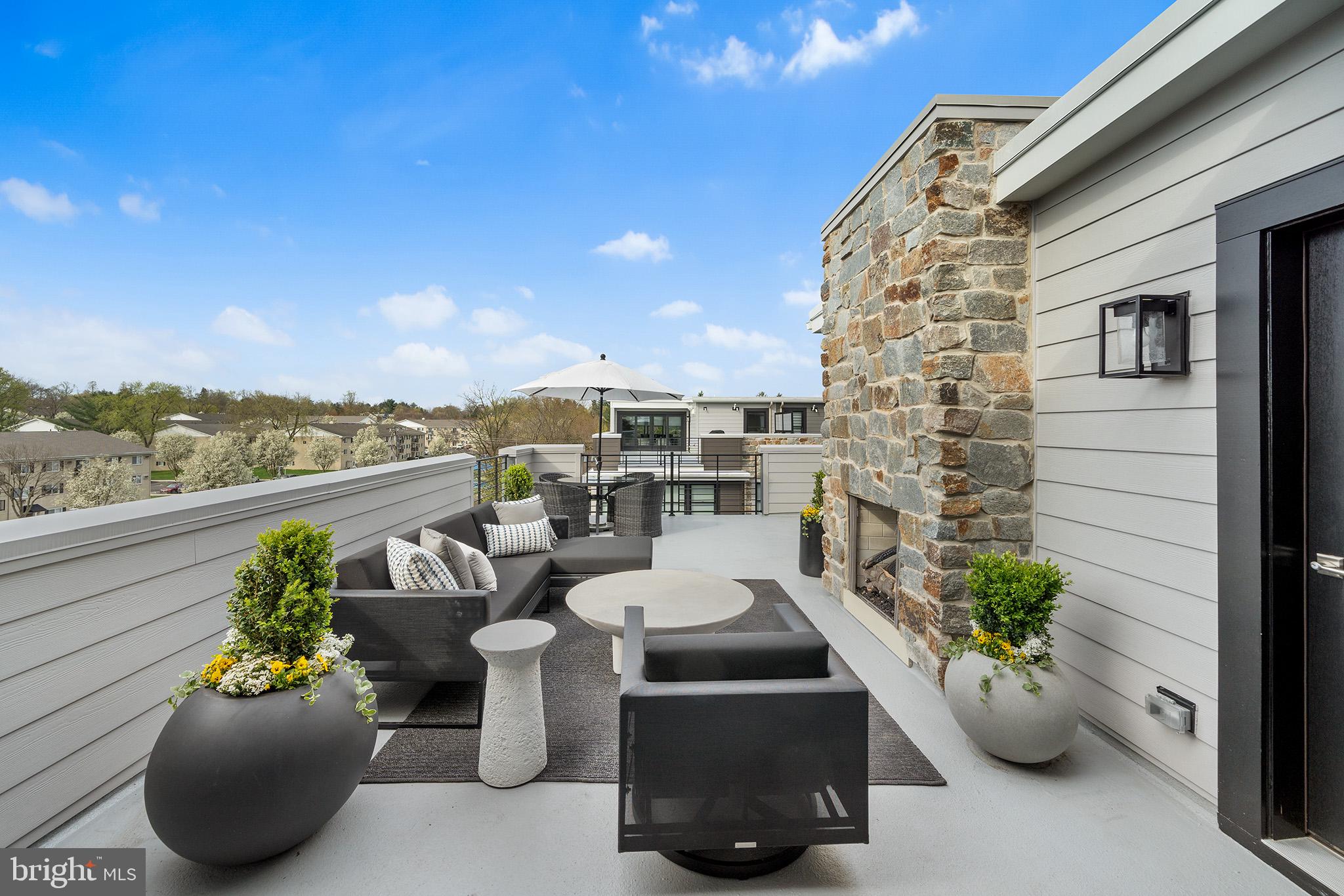 BROWNSTONES AT BERKLEY - Residential
